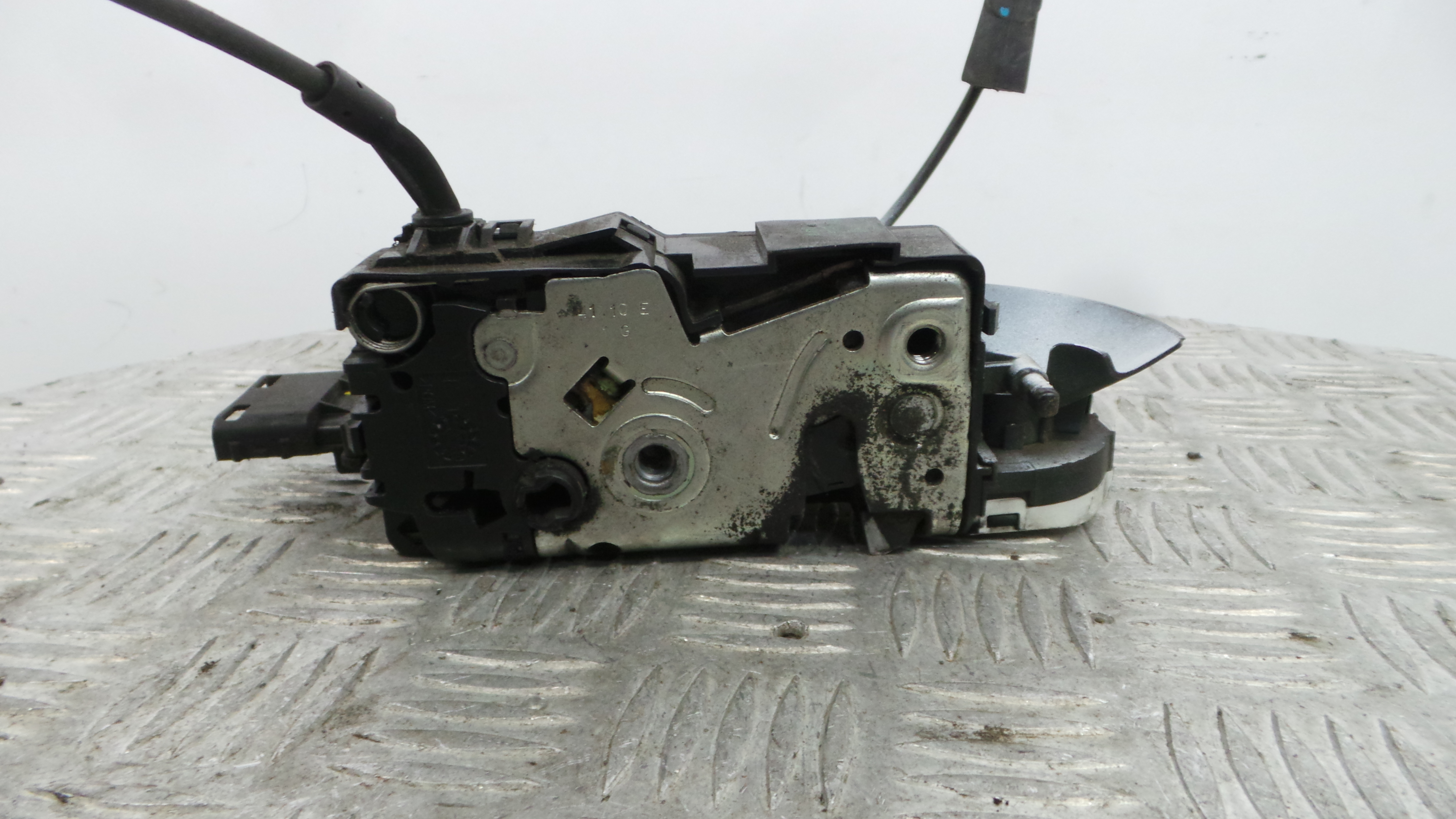 Fecho da Porta Esq 9135V6 - PEUGEOT 207 (WA_, WC_), 207/207+ (WA_, WC_)-36749770