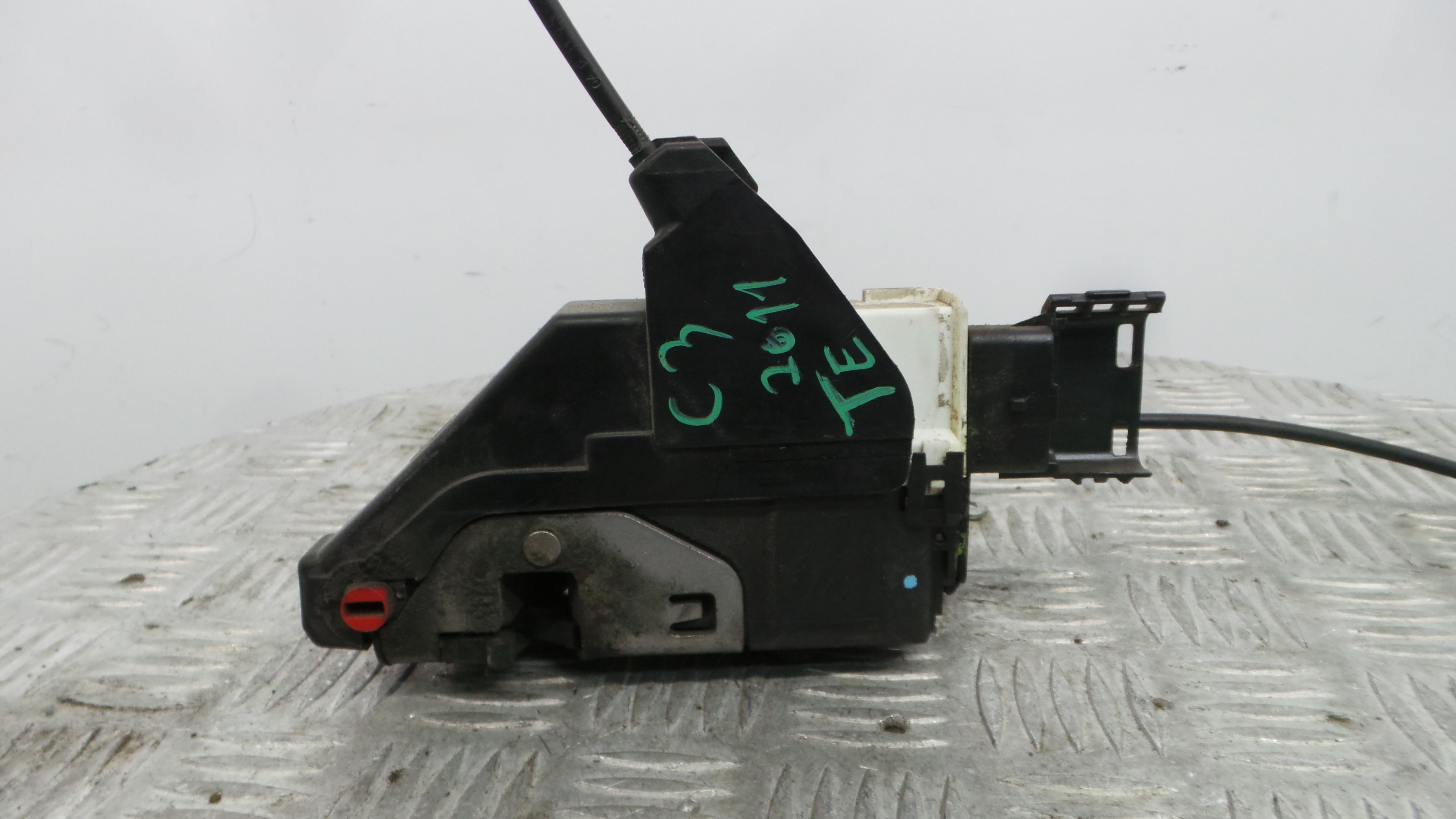 Fecho da Porta Trás Esq 732314 - CITROËN C3 II (SC_)-36749773