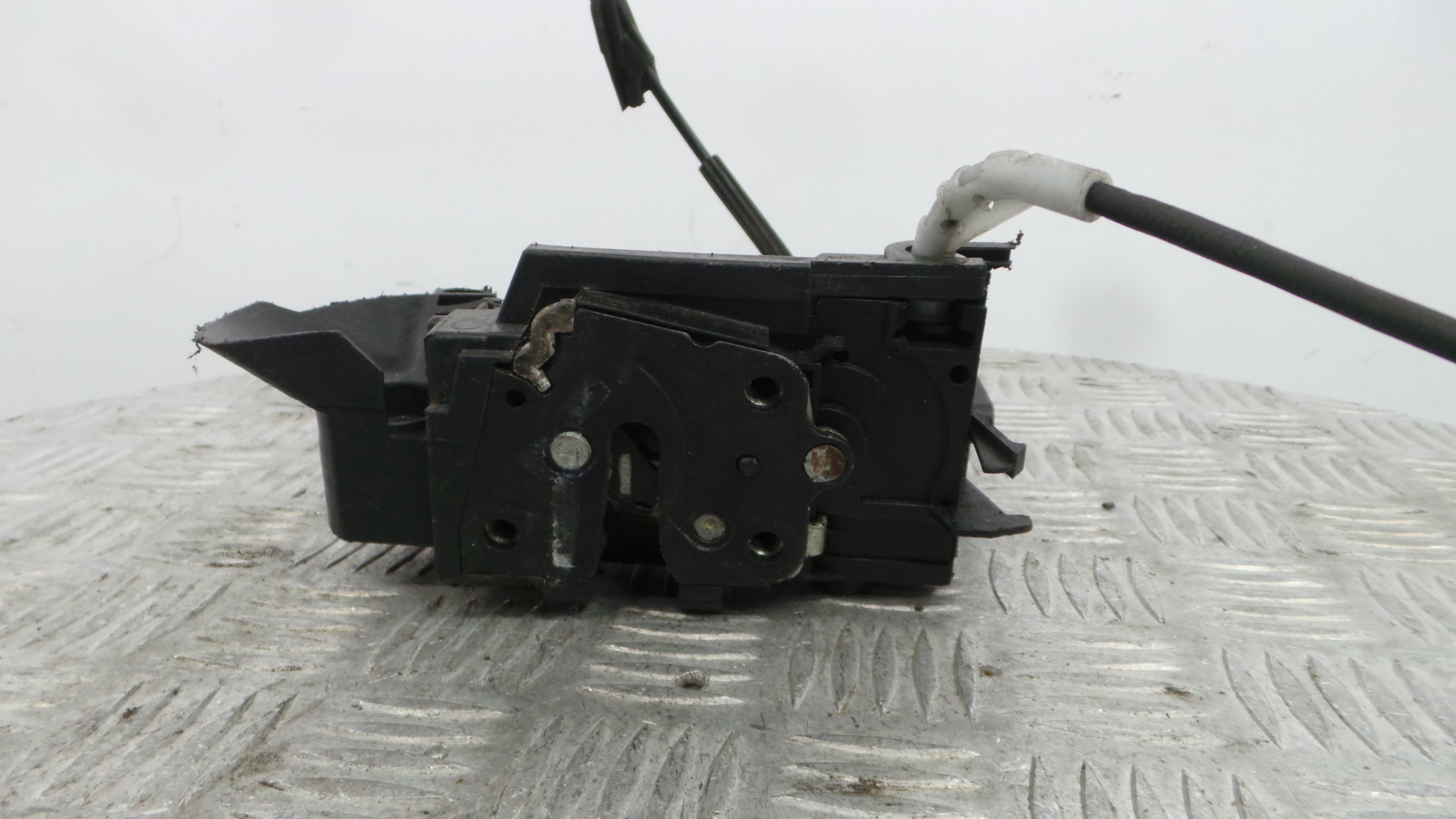 Fecho da Porta Frente Dto 9810309380 - PEUGEOT 308 II (LB_, LP_, LW_, LH_, L3_)-36749783