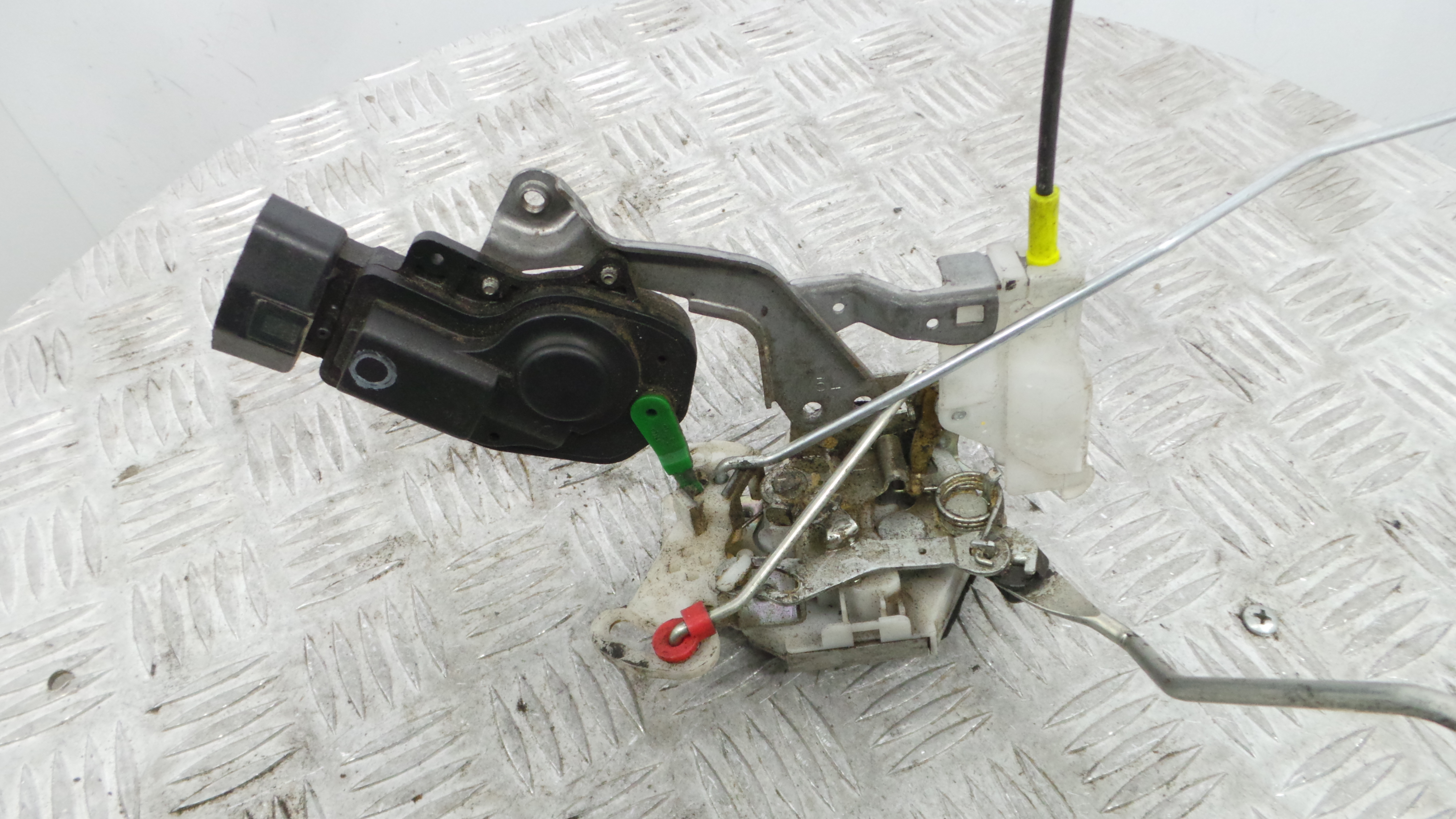 Fecho da Porta Frente Esq 916467 - CITROËN C1 (PM_, PN_)-36750167