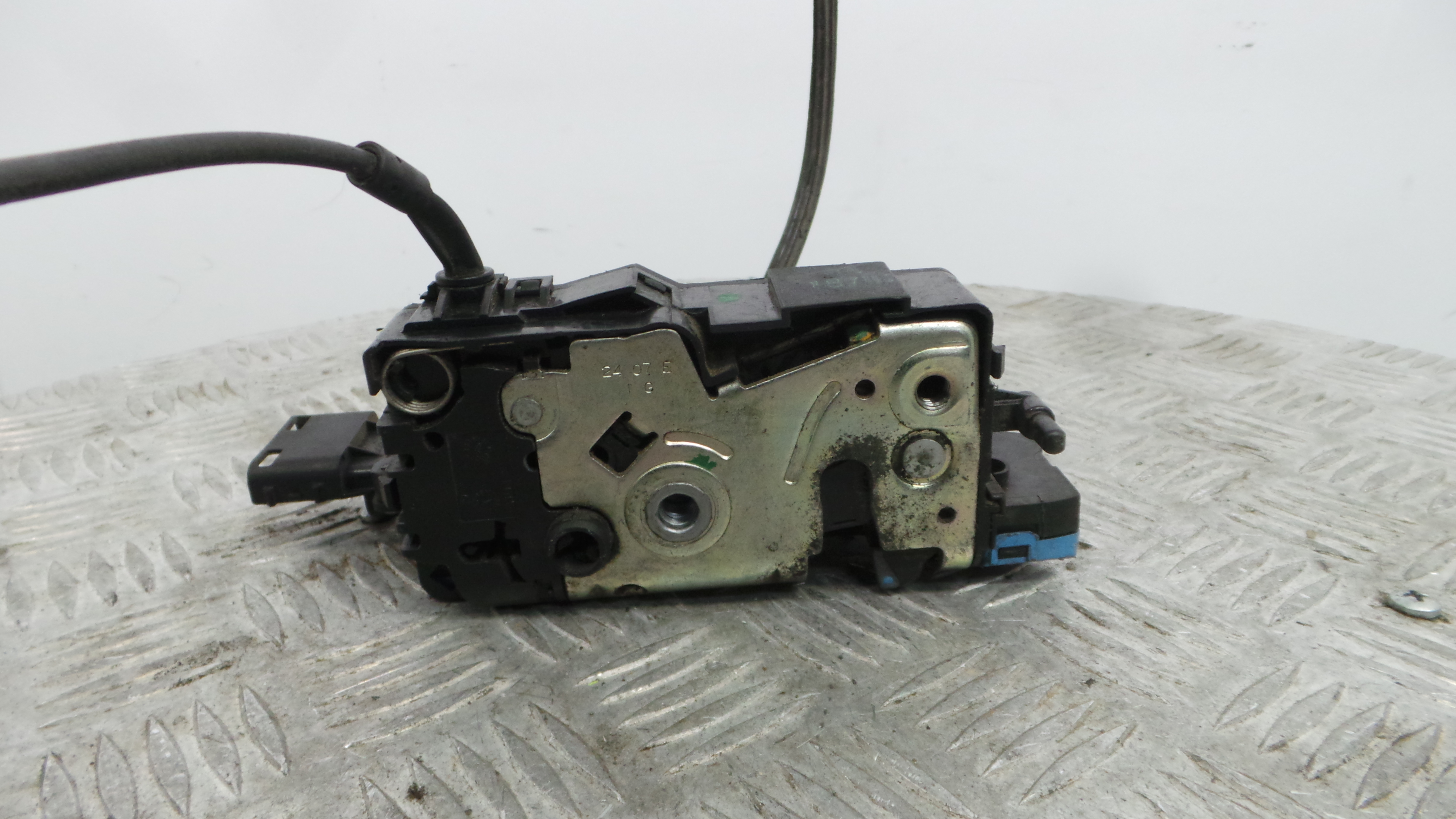 Fecho da Porta Trás Esq 24090158 - PEUGEOT 207 (WA_, WC_), 207/207+ (WA_, WC_)-36750184