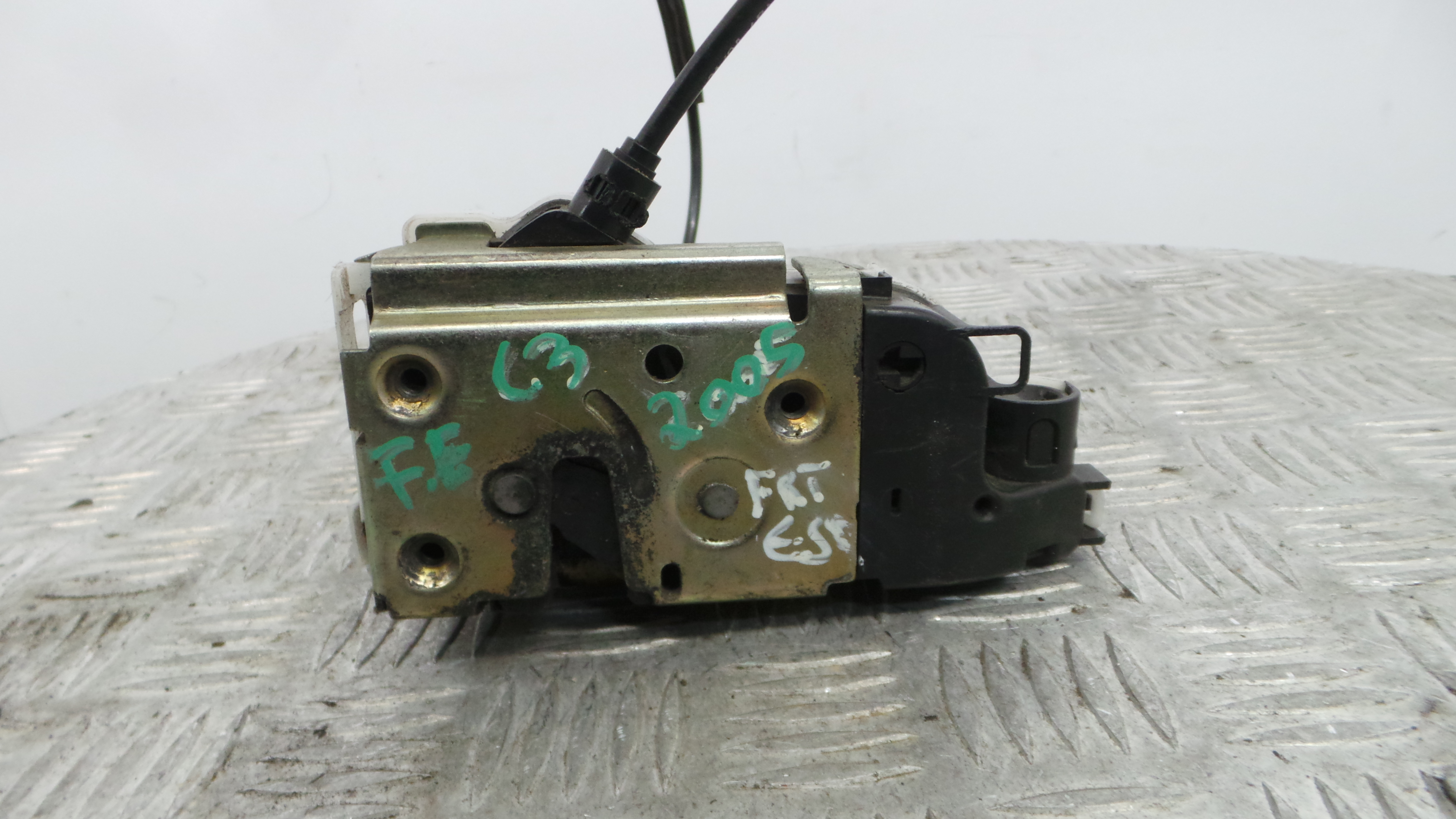 Fecho da Porta Frente Esq 9135N0 - CITROËN C3 I (FC_, FN_)-36750384