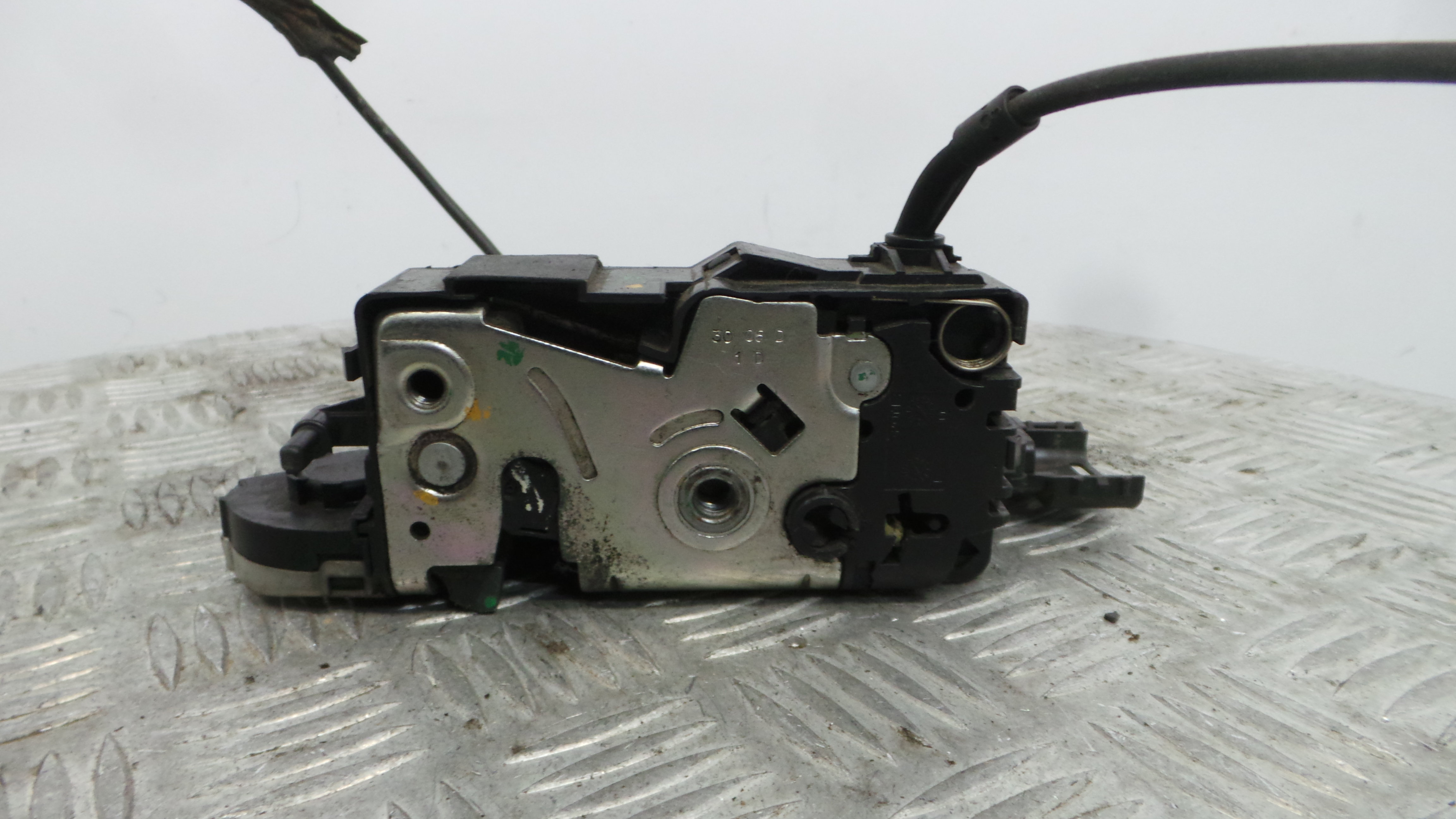 Fecho da Porta Frente Dto 9136W6 - PEUGEOT 207 (WA_, WC_), 207/207+ (WA_, WC_)-36750403