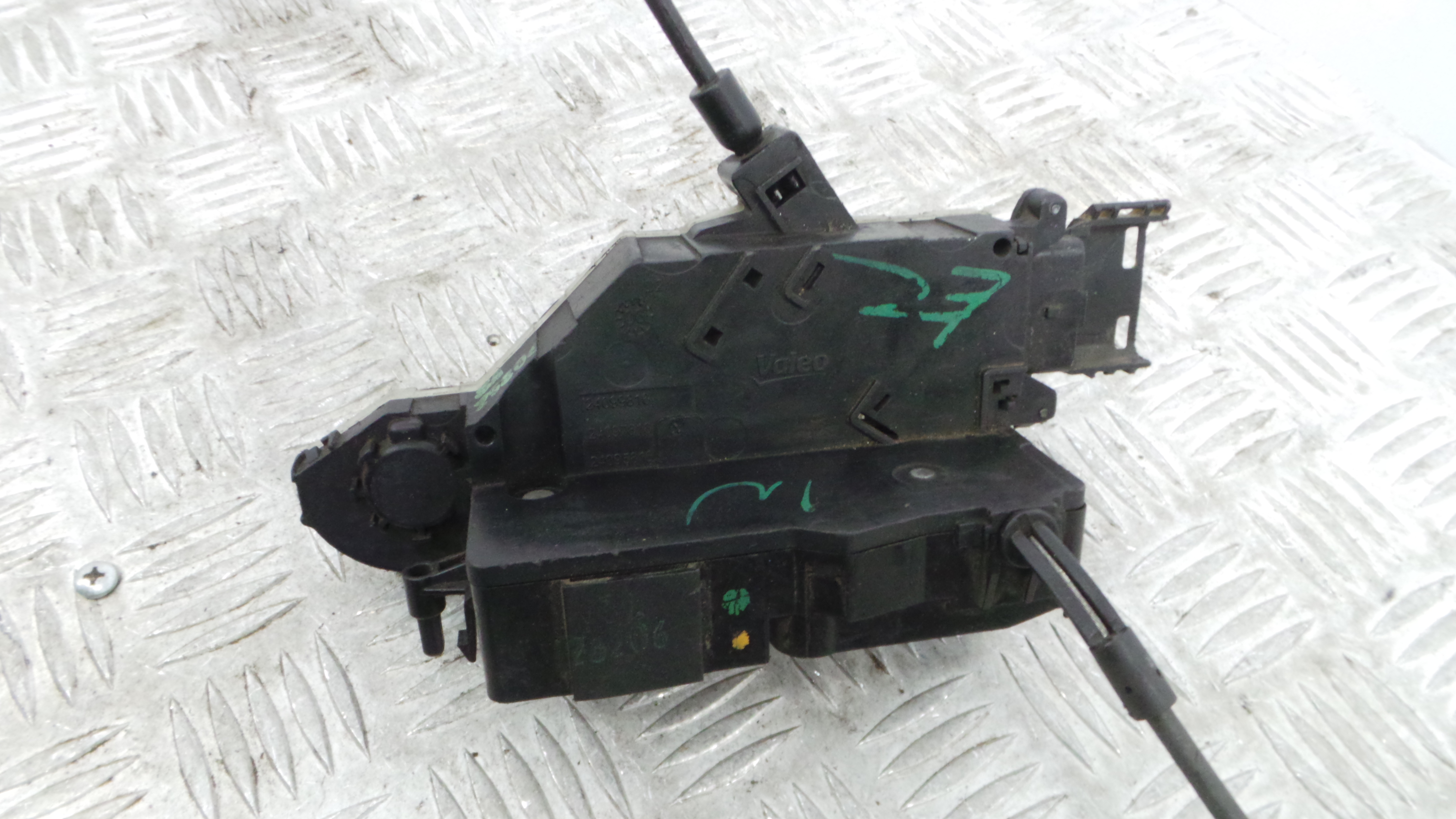 Fecho da Porta Frente Dto 9136W6 - PEUGEOT 207 (WA_, WC_), 207/207+ (WA_, WC_)-36750403