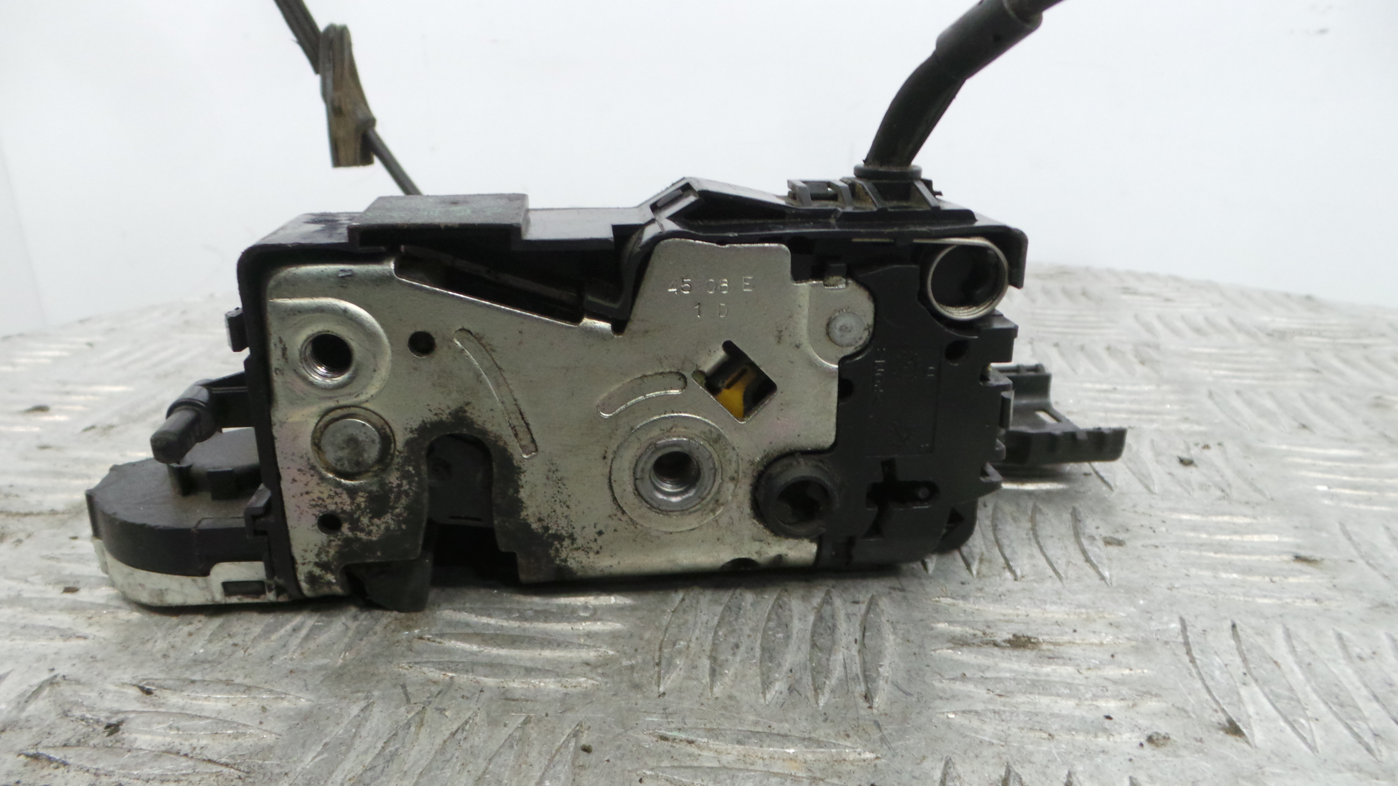 Fecho da Porta Frente Dto 9136W6 - PEUGEOT 207 (WA_, WC_), 207/207+ (WA_, WC_)-36750421