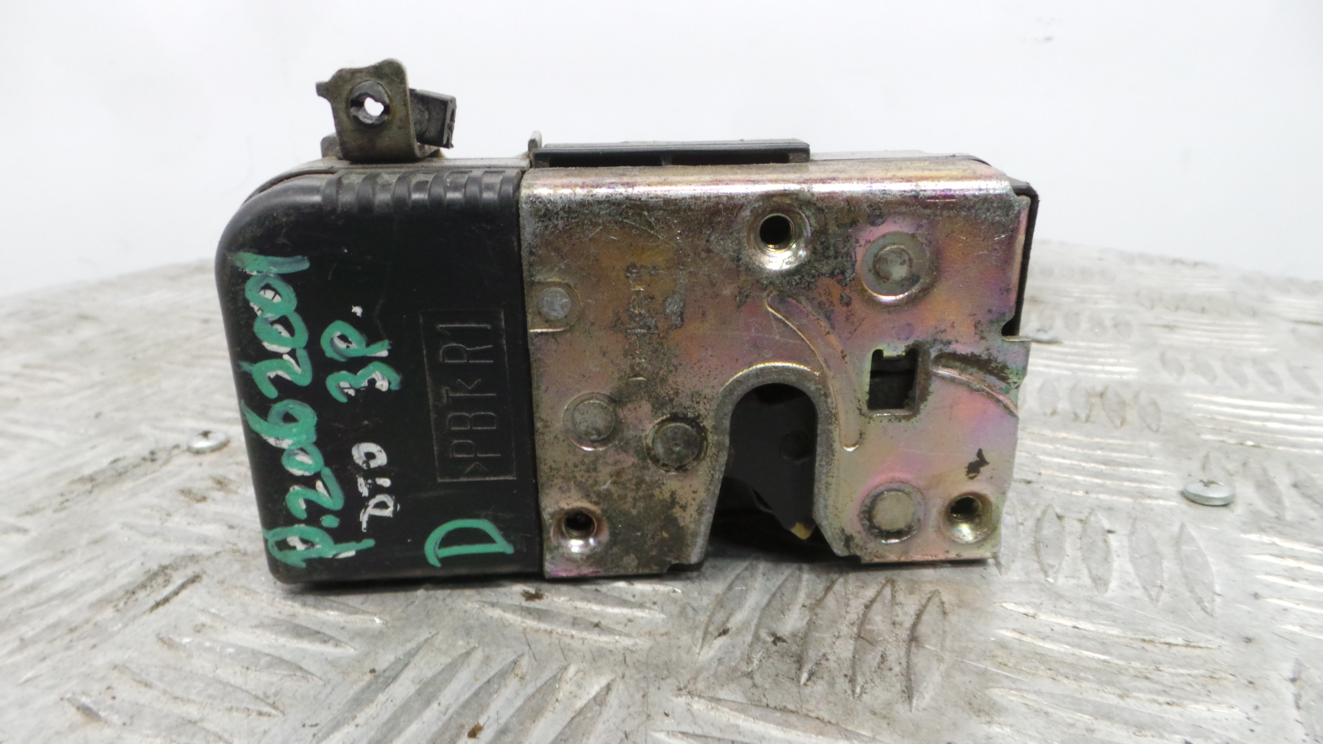Fecho da Porta Dto 9135J1 - PEUGEOT 206 Hatchback (2A/C)-36750444