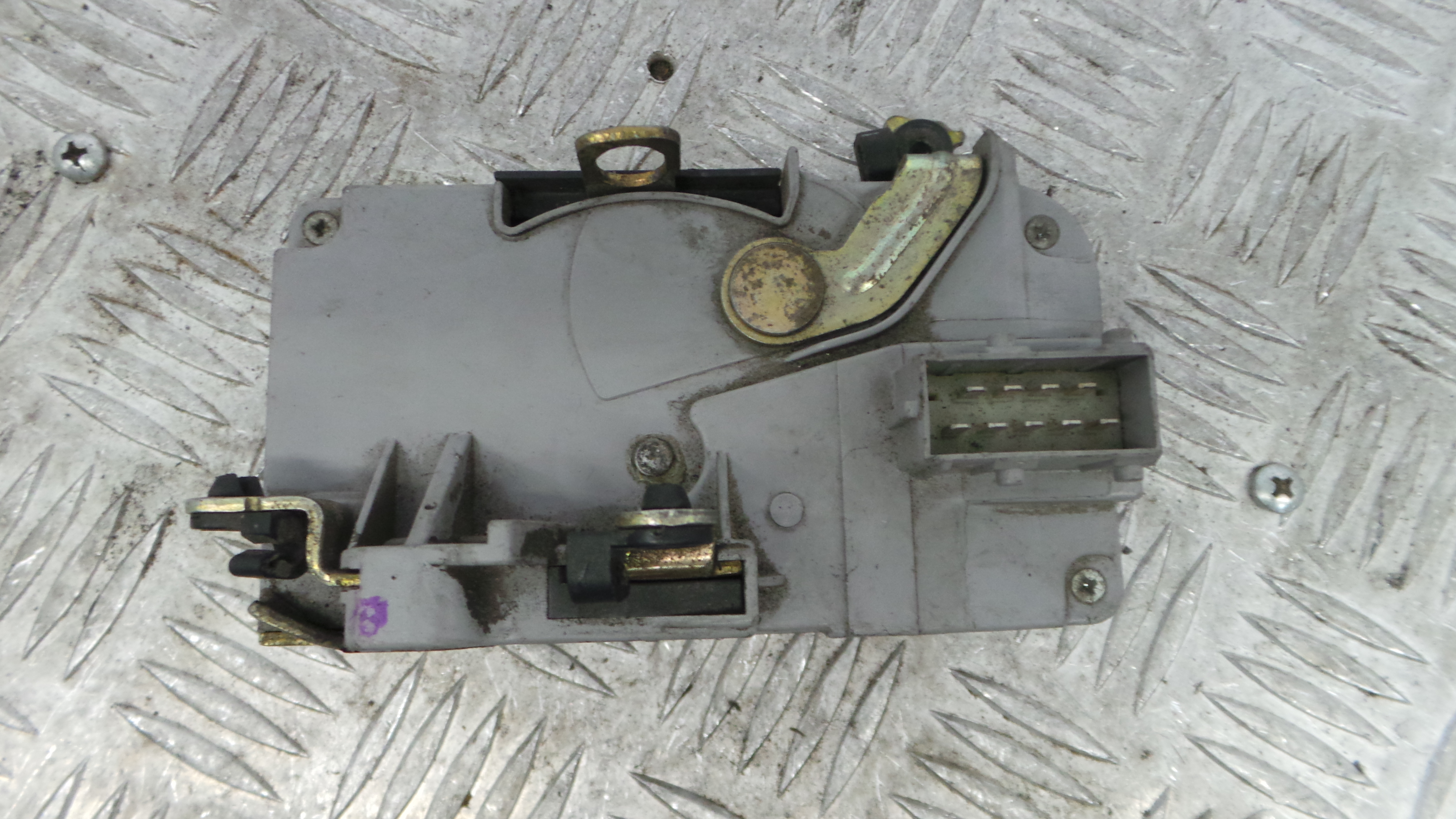 Fecho da Porta Dto 9135J1 - PEUGEOT 206 Hatchback (2A/C)-36750444
