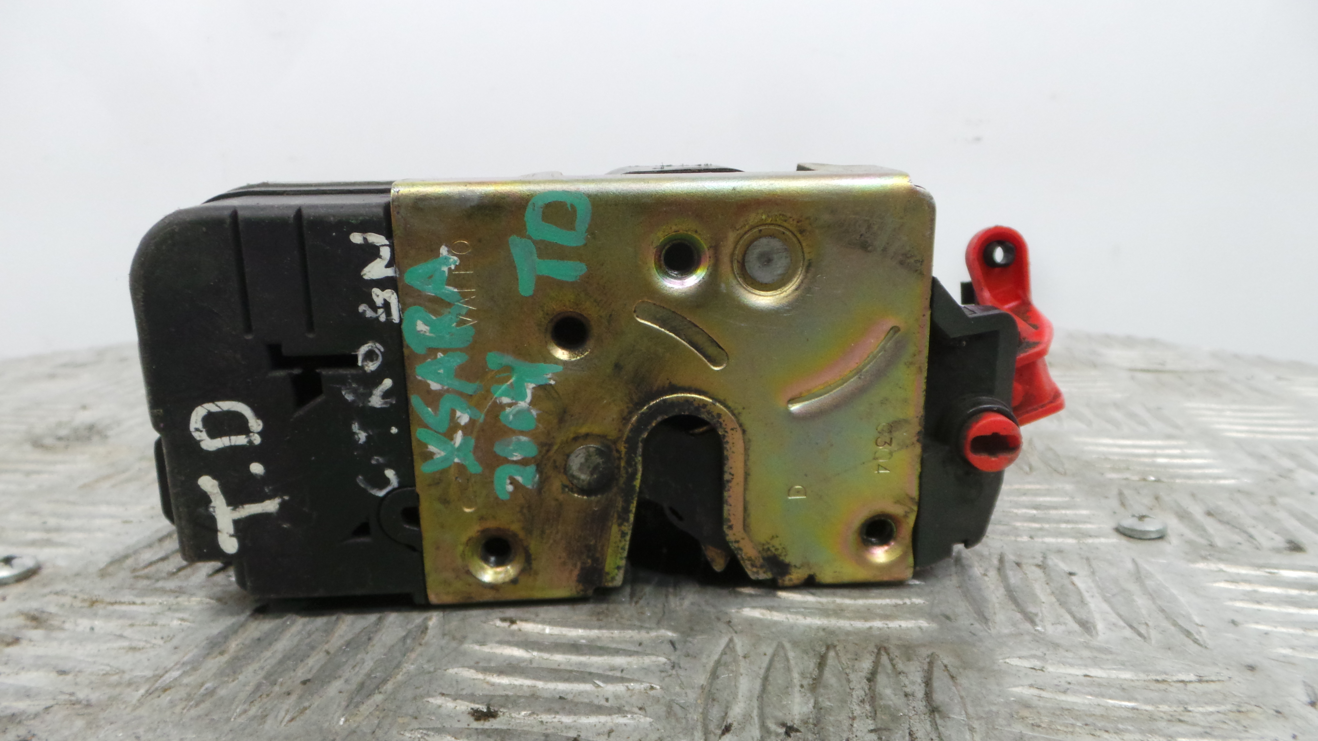 Fecho da Porta Trás Dto 913884 - CITROËN XSARA (N1)-36750451