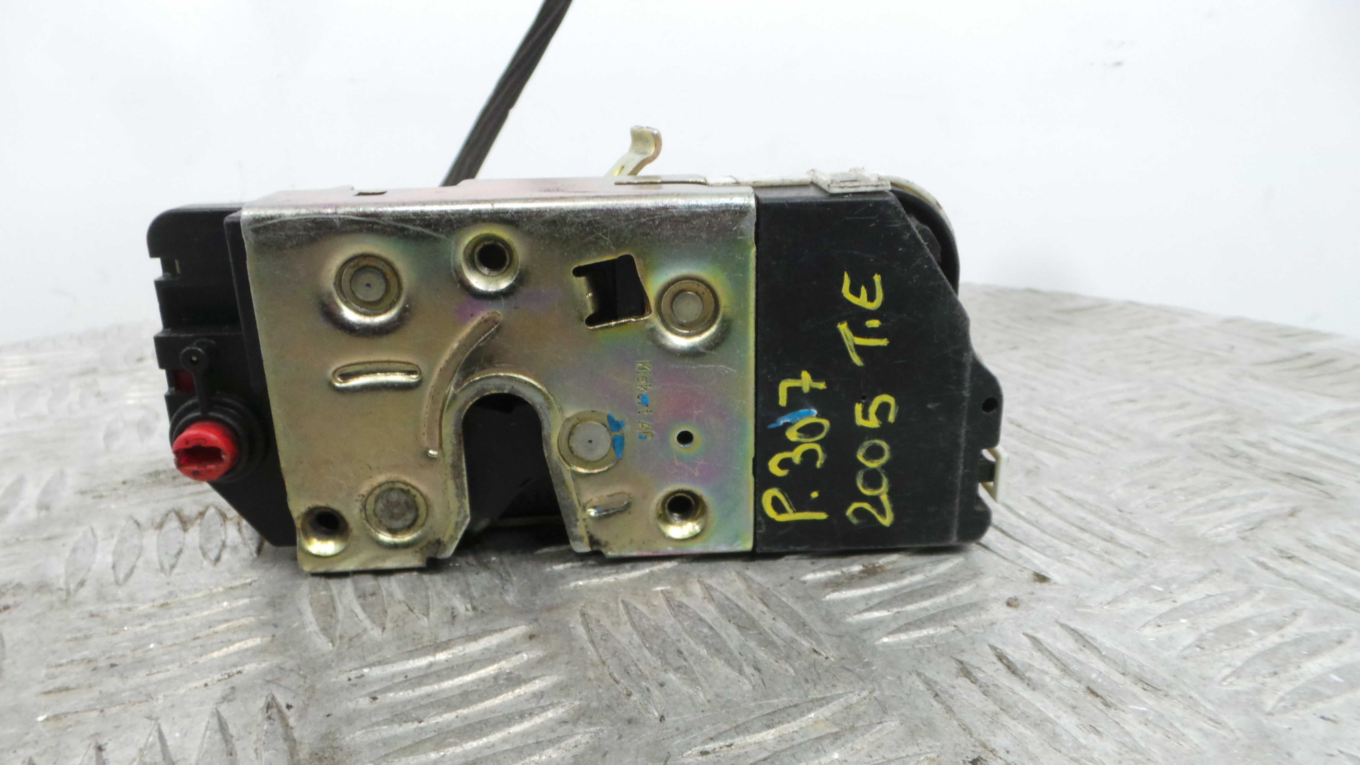 Fecho da Porta Trás Esq 9137A0 - PEUGEOT 307 (3A/C)-36750989