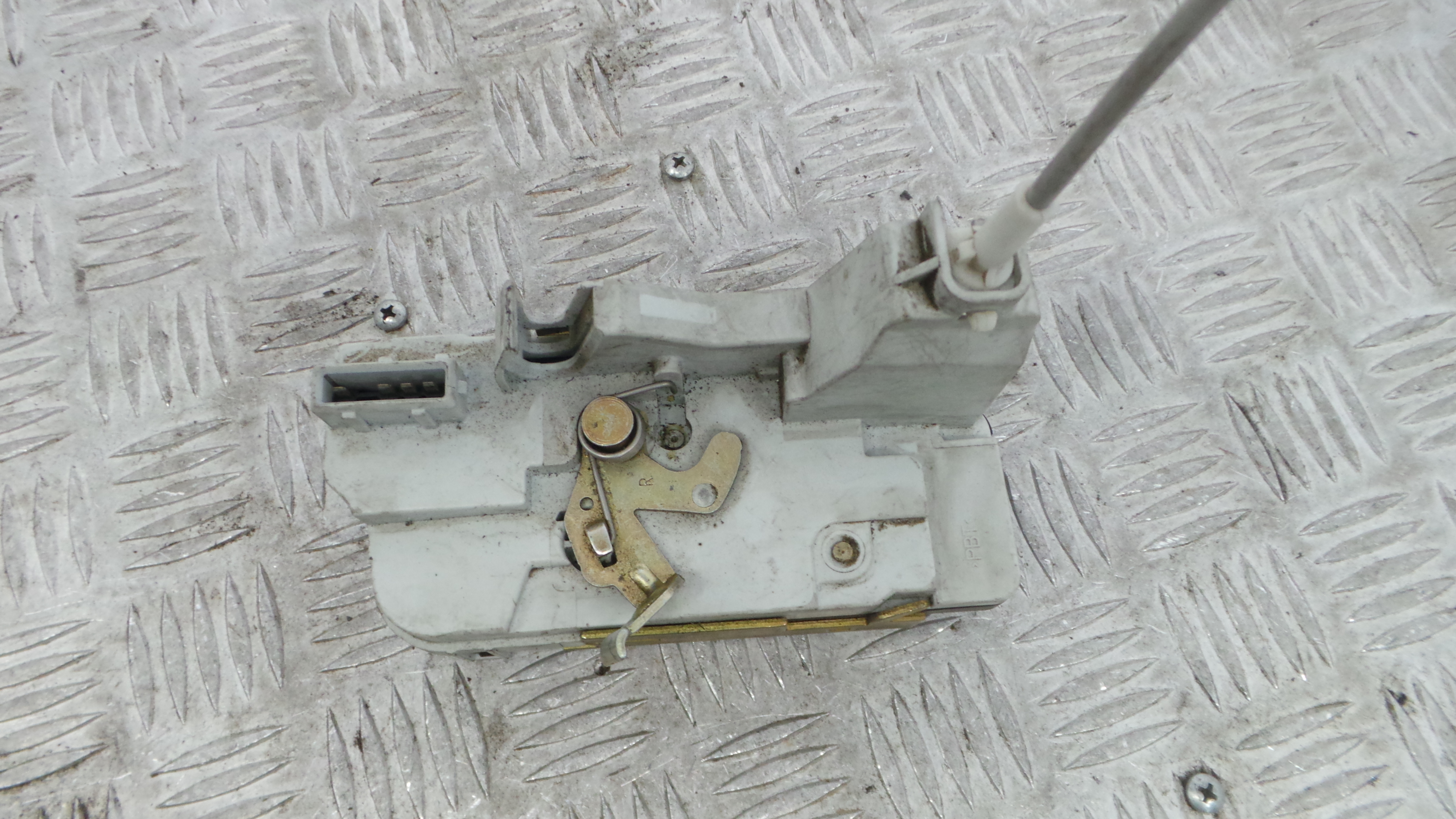 Fecho da Porta Trás Dto 9138C0 - PEUGEOT 307 SW (3H)-36750992