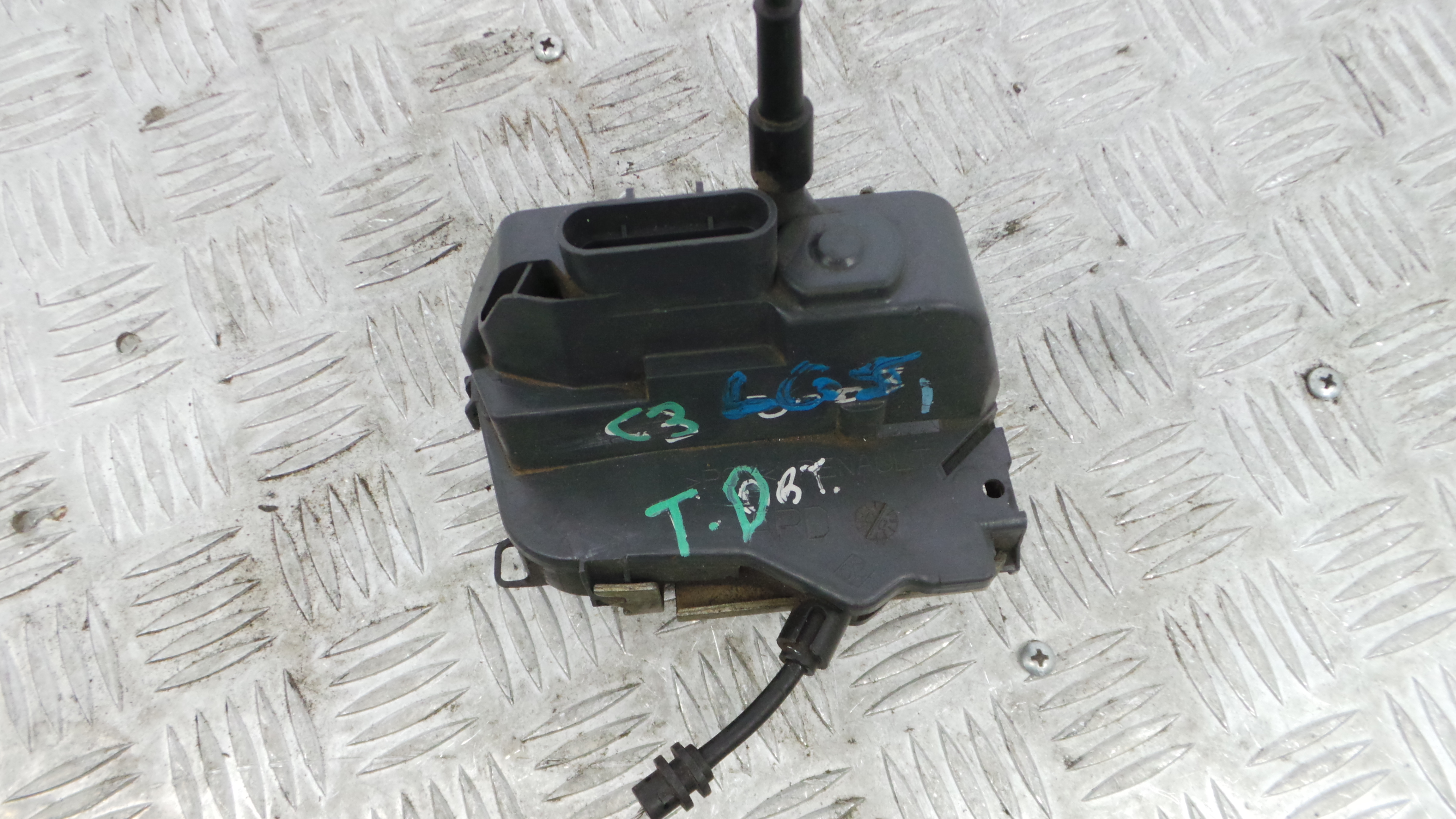 Fecho da Porta Trás Dto 9138C1 - CITROËN C3 I (FC_, FN_)-36750999