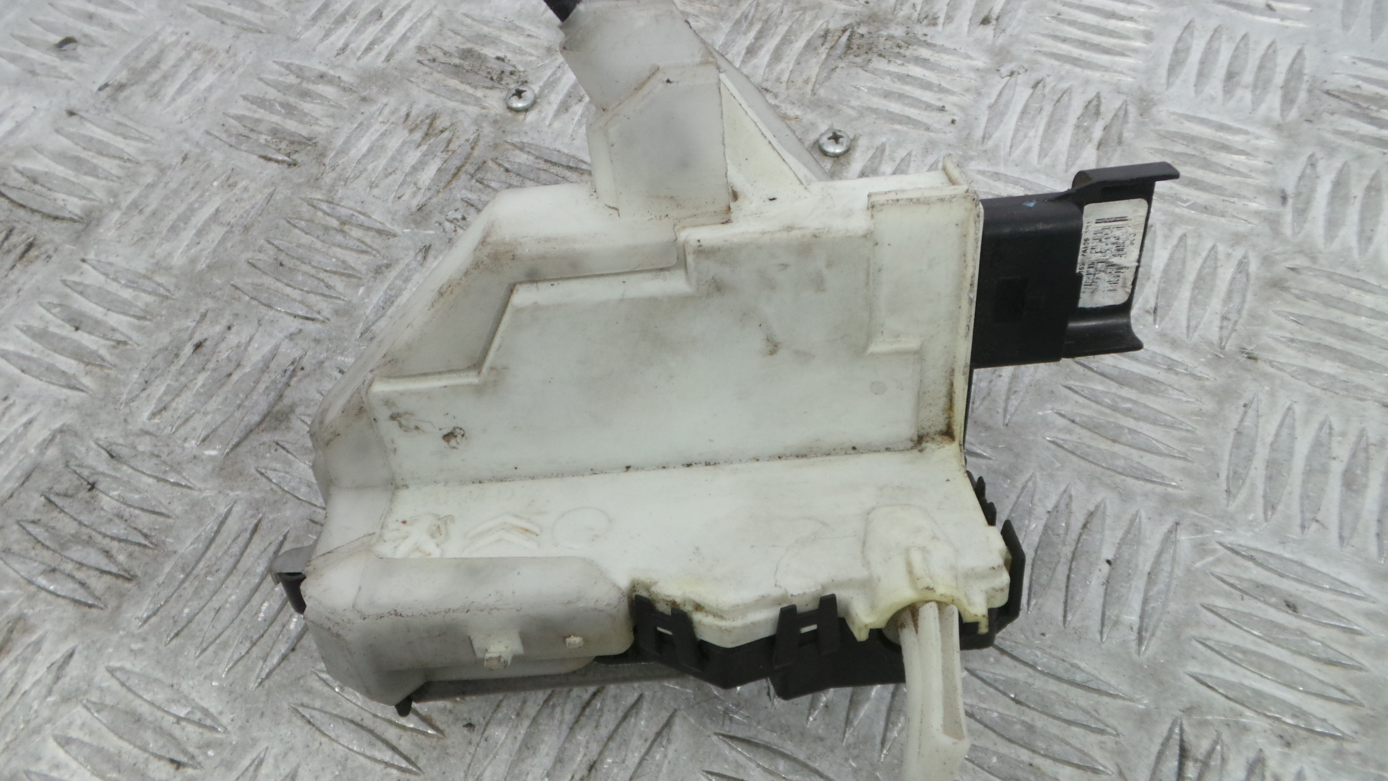 Fecho da Porta Frente Dto 732308 - CITROËN C3 I (FC_, FN_)-36751043