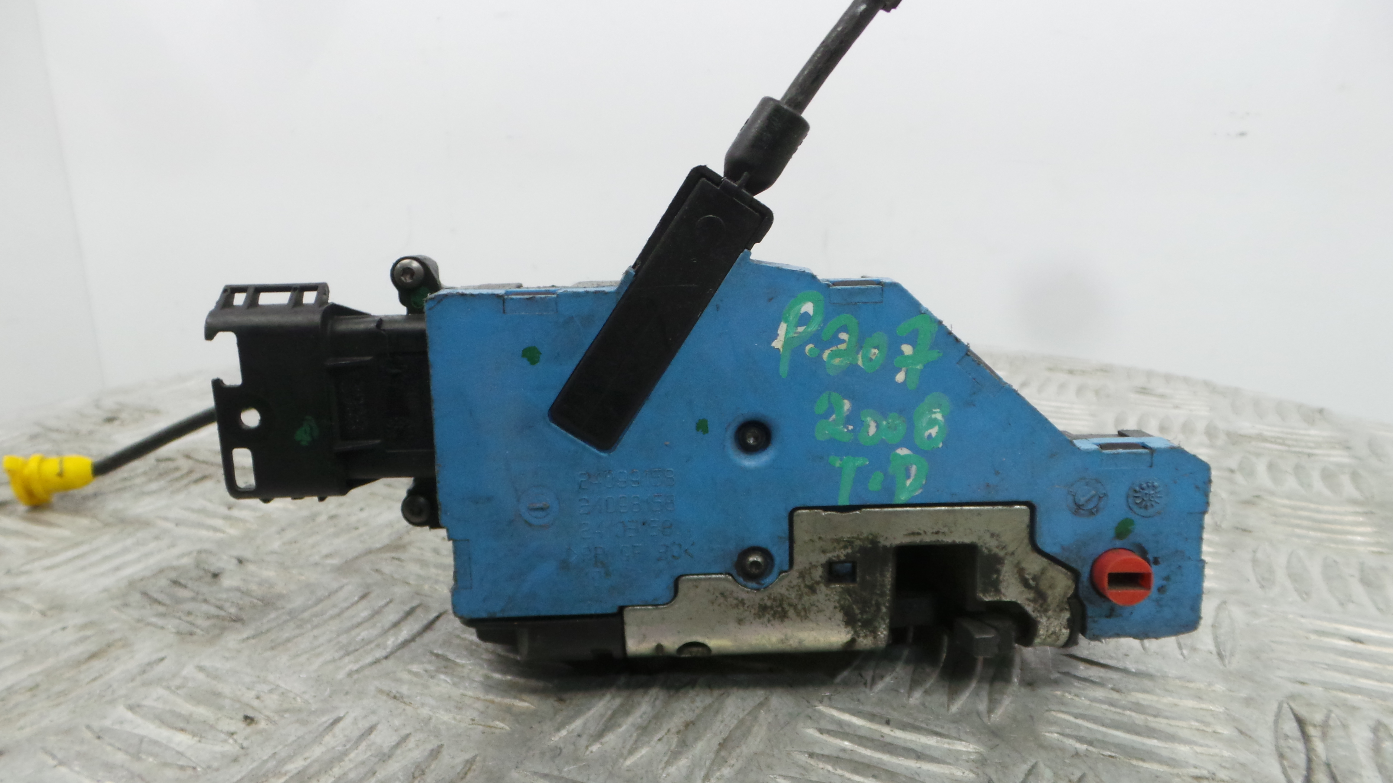 Fecho da Porta Trás Dto 9138H8 - PEUGEOT 207 (WA_, WC_), 207/207+ (WA_, WC_)-36751492 Fecho da Porta Trás Dto 9138H8 - PEUGEOT 207 (WA_, WC_), 207/207+ (WA_, WC_)-36751492