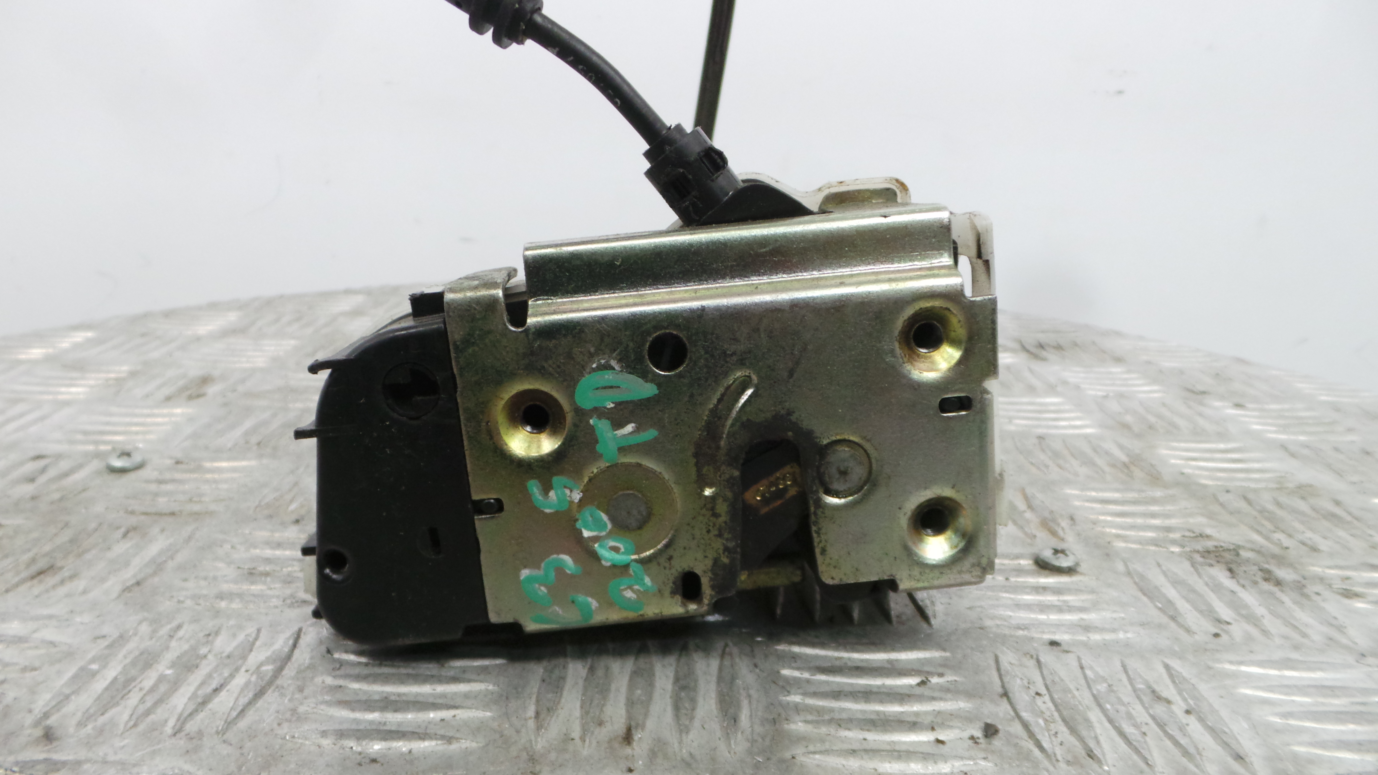 Fecho da Porta Trás Dto 9138C1 - CITROËN C3 I (FC_, FN_)-36751519 Fecho da Porta Trás Dto 9138C1 - CITROËN C3 I (FC_, FN_)-36751519