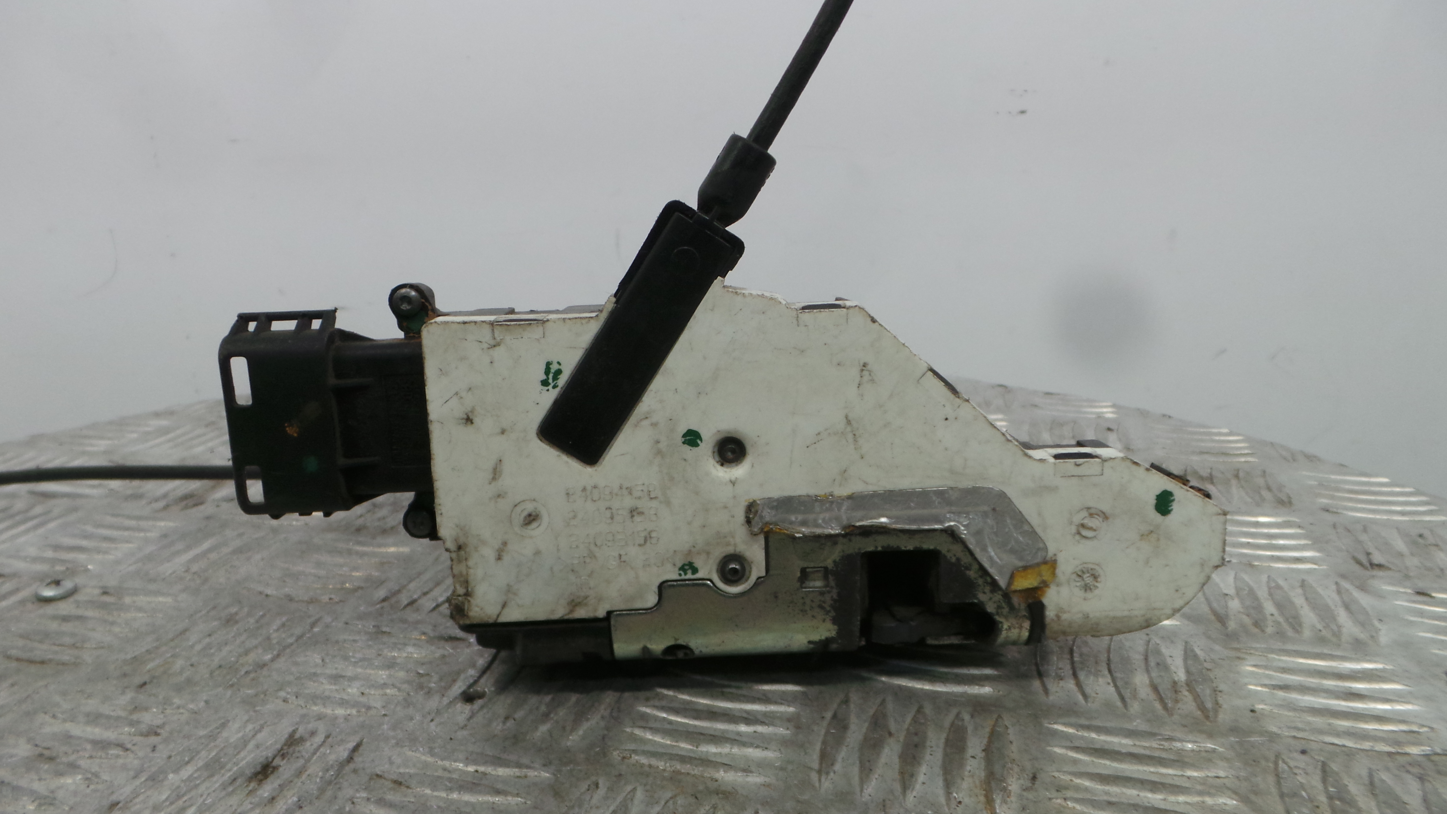 Fecho da Porta Frente Dto 9136W6 - PEUGEOT 207 (WA_, WC_), 207/207+ (WA_, WC_)-36751522 Fecho da Porta Frente Dto 9136W6 - PEUGEOT 207 (WA_, WC_), 207/207+ (WA_, WC_)-36751522