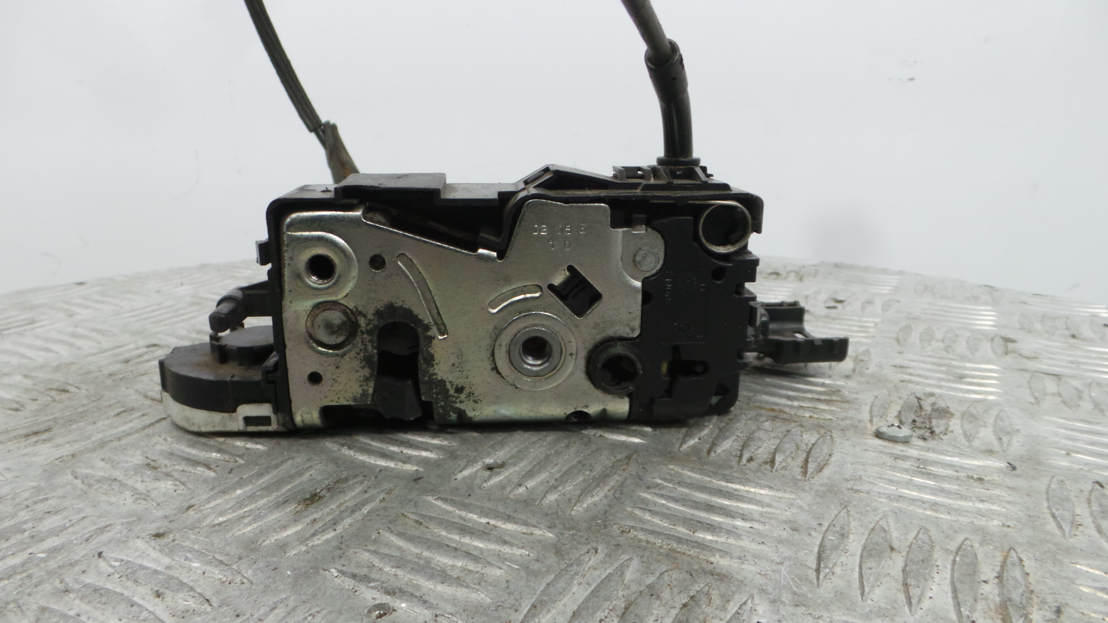 Fecho da Porta Frente Dto 9136W6 - PEUGEOT 207 (WA_, WC_), 207/207+ (WA_, WC_)-36751522