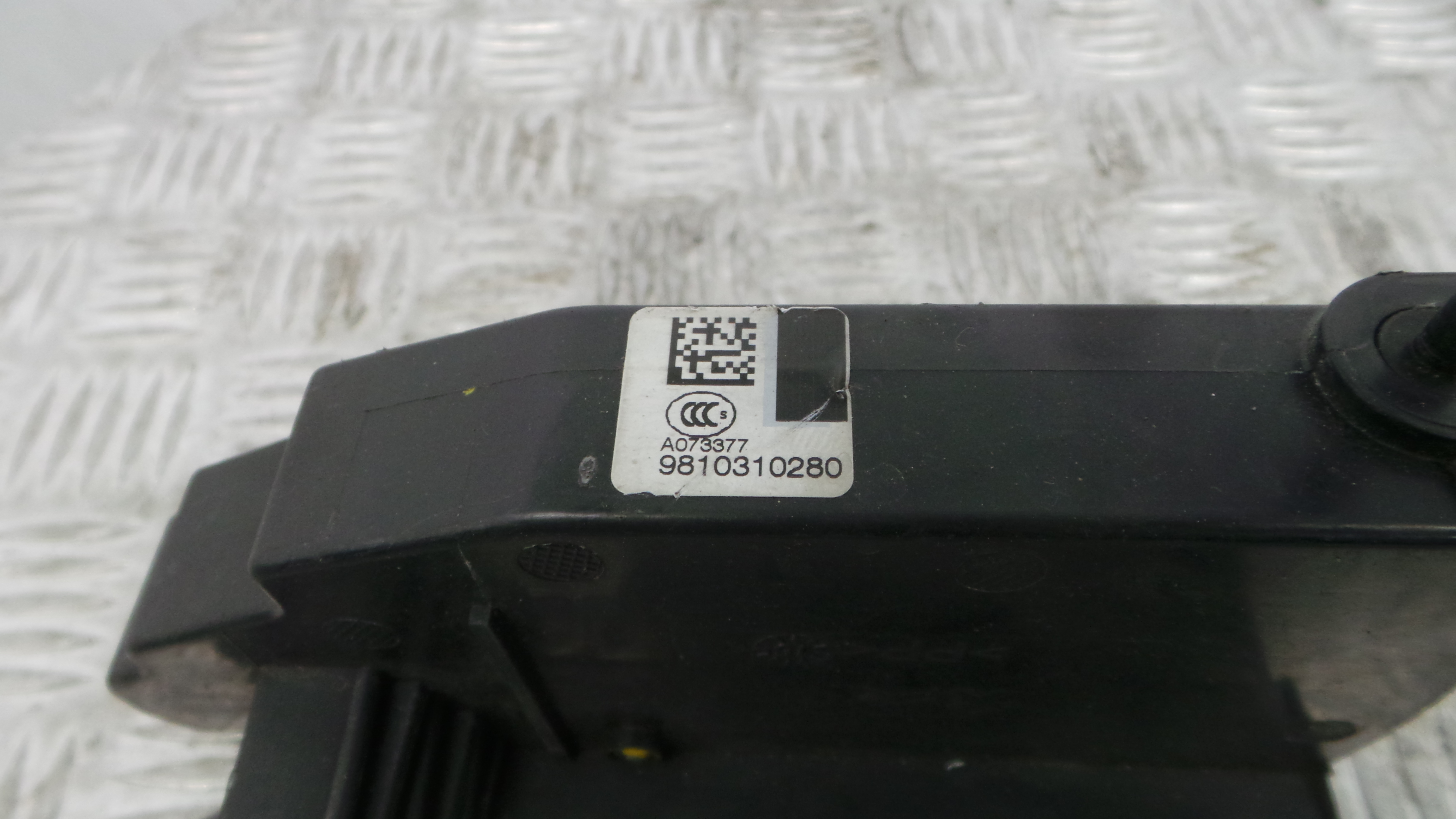 Fecho da Porta Frente Dto 9810310280 - CITROËN C4 PICASSO I Veículo multiuso (UD_)-36751563