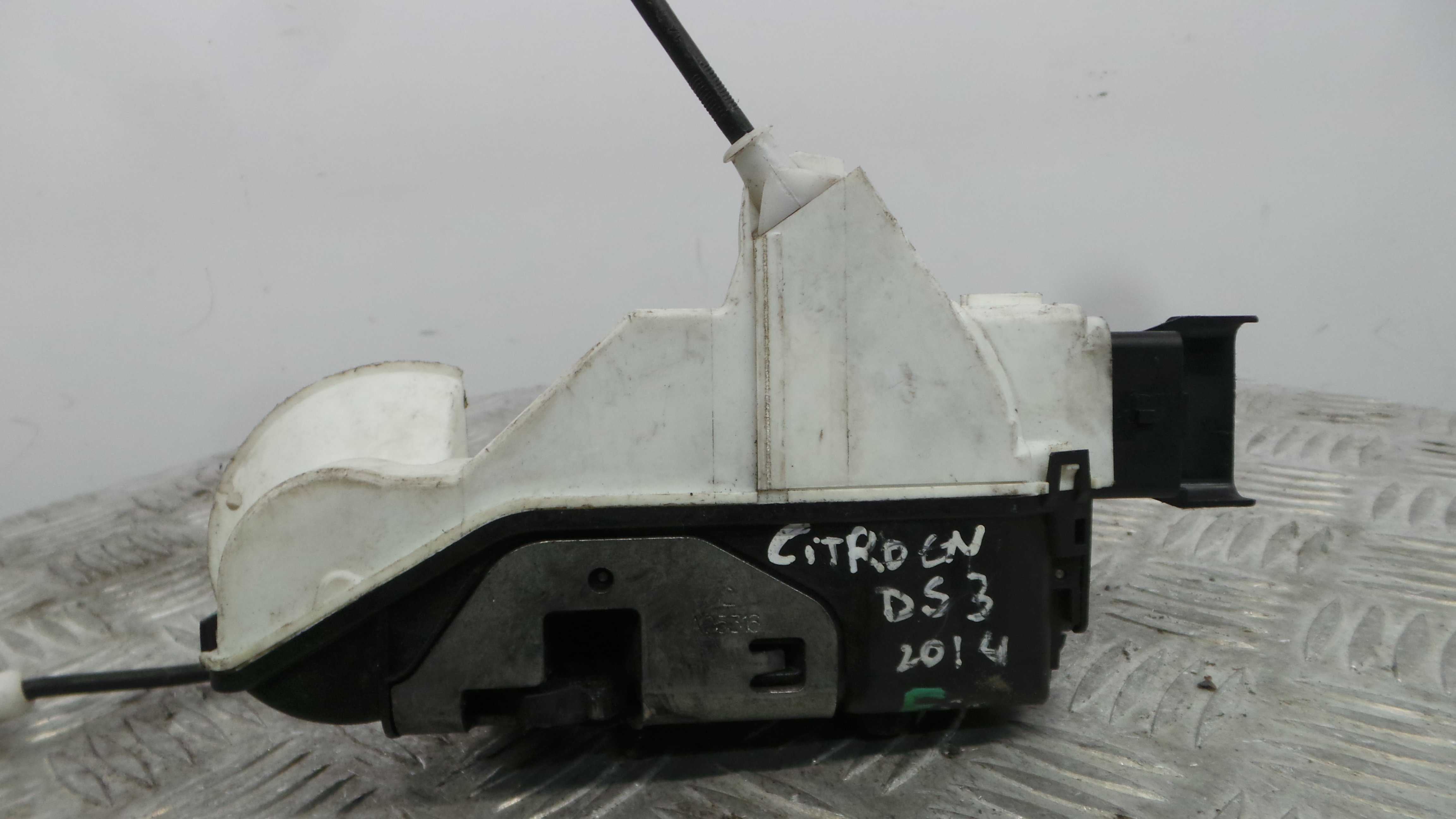 Fecho da Porta Esq 006252 - CITROËN DS3 (SA_)-36751571