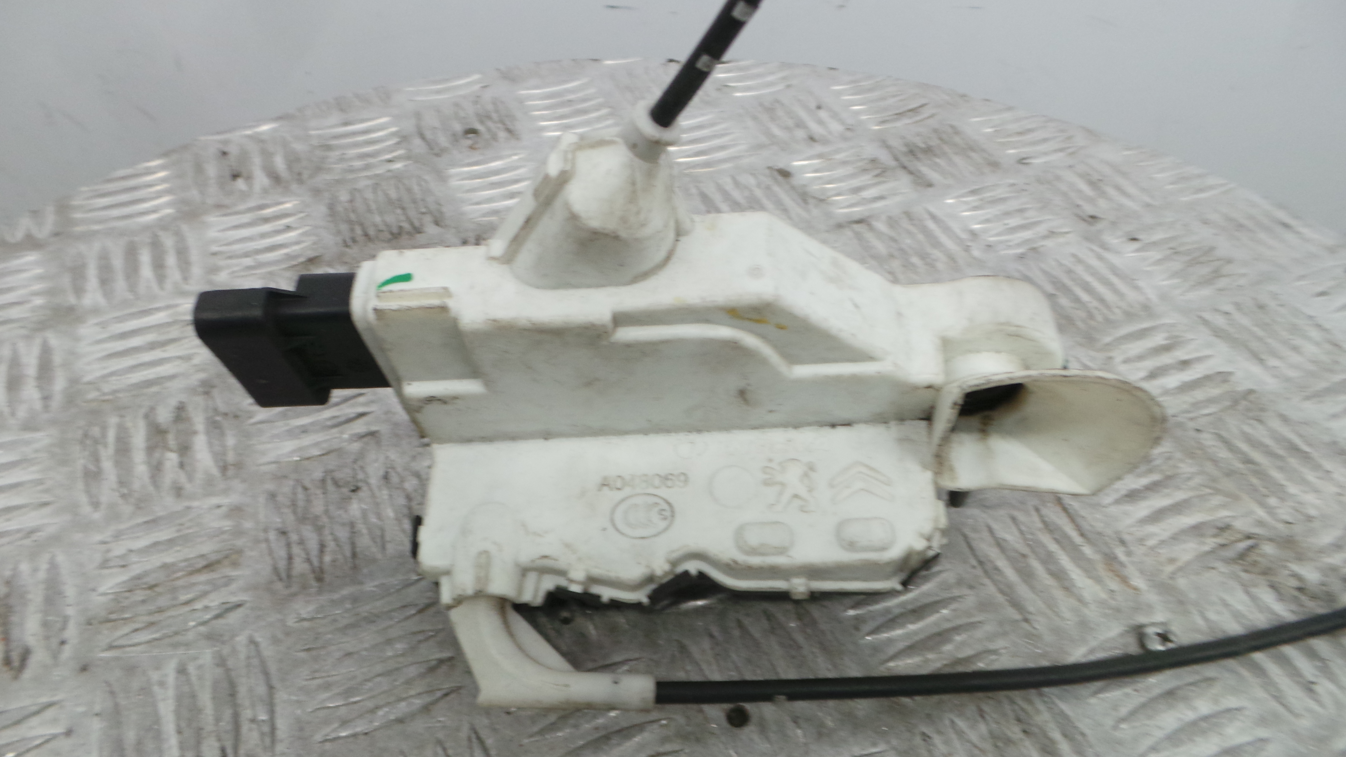 Fecho da Porta Esq 006252 - CITROËN DS3 (SA_)-36751571