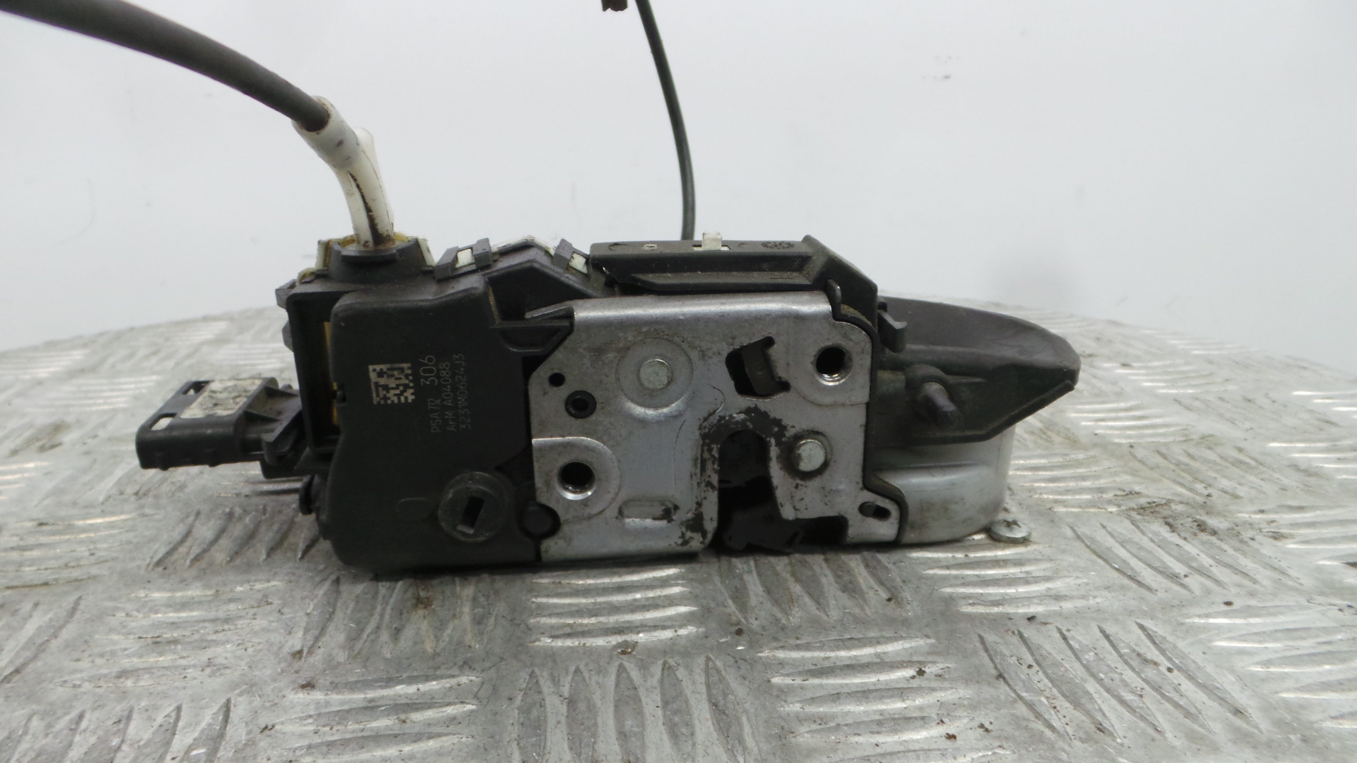 Fecho da Porta Frente Esq 732306 - CITROËN C3 II (SC_)-36754390