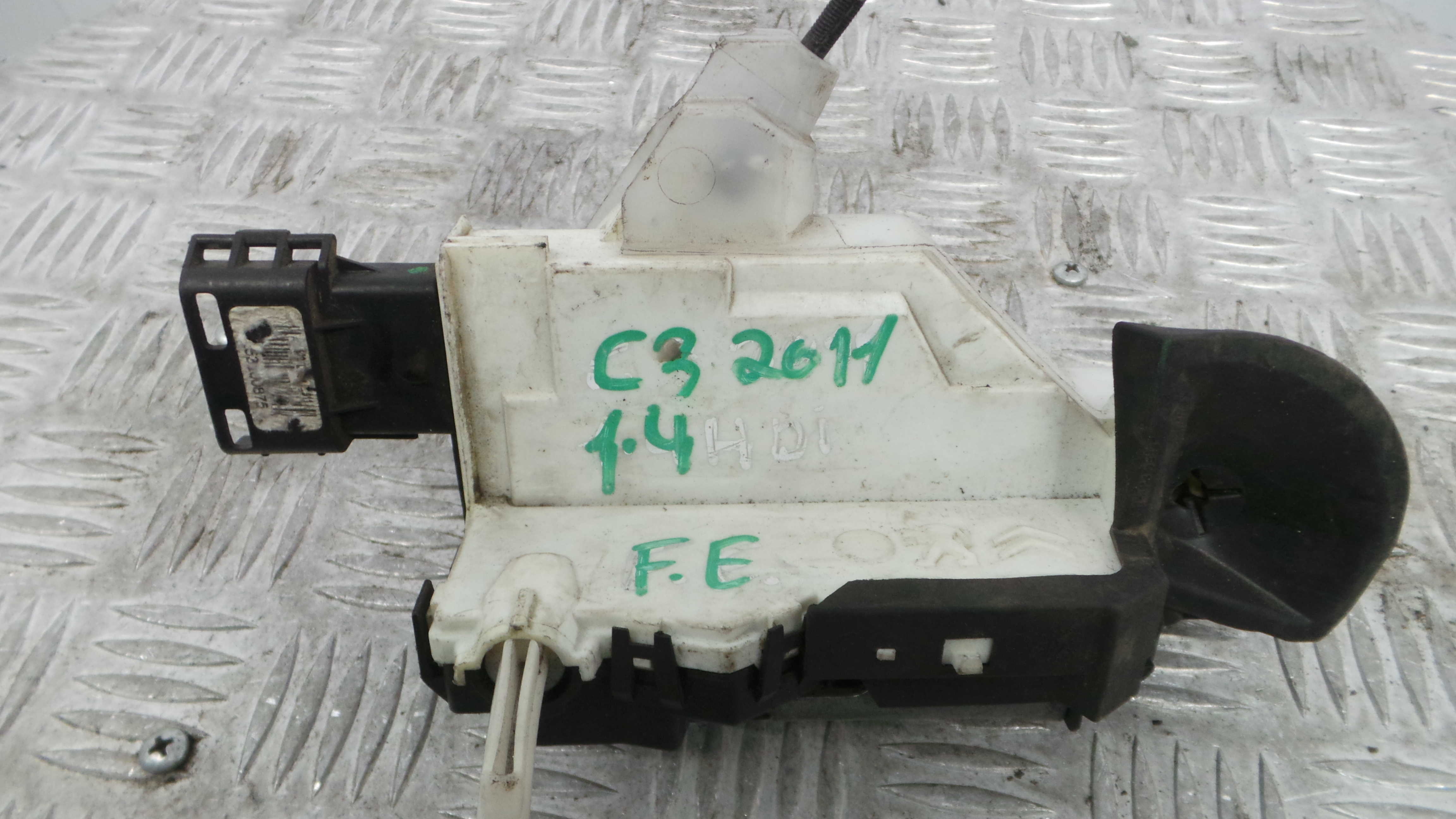 Fecho da Porta Frente Esq 732306 - CITROËN C3 II (SC_)-36754390