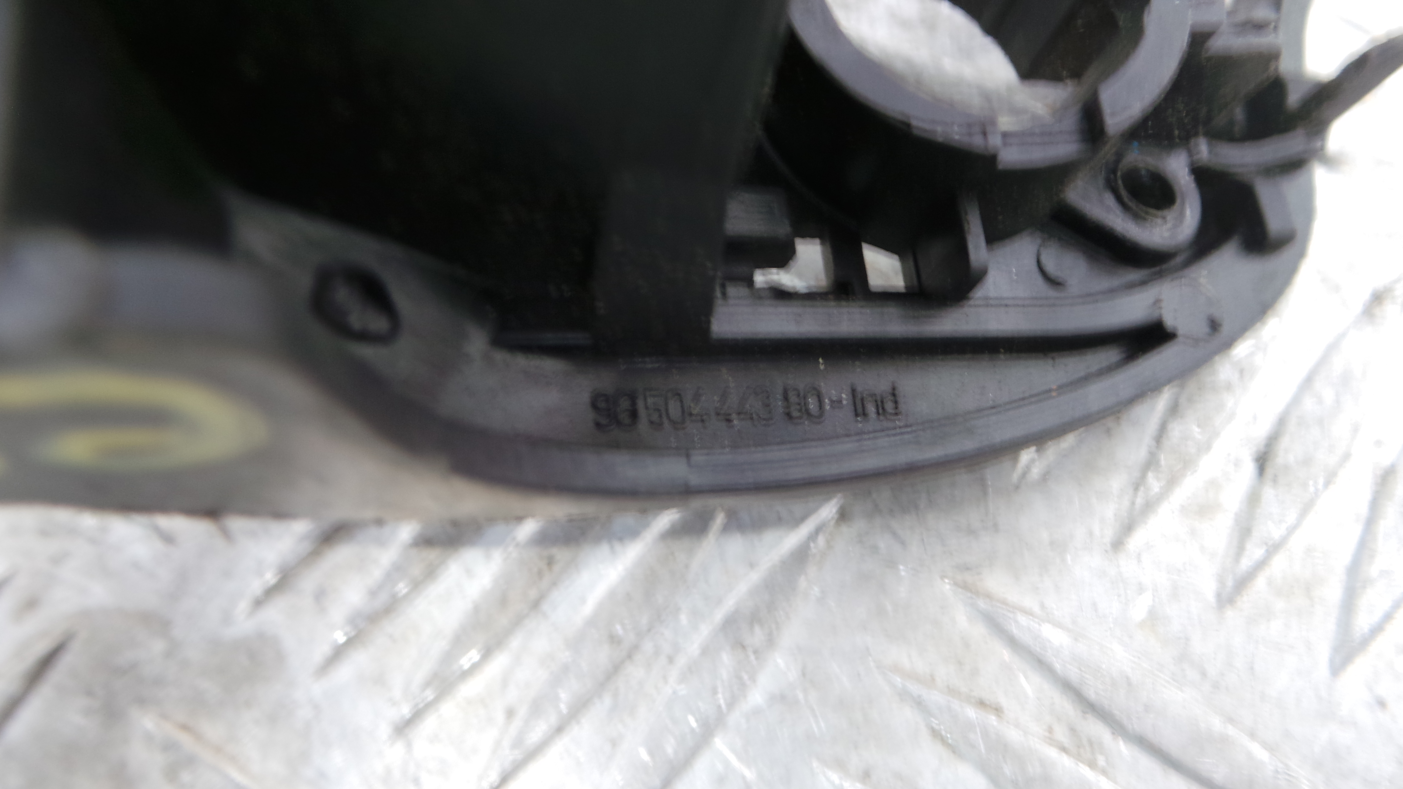 Puxador Exterior Trás Direita 9650444380 - CITROËN C3 I (FC_, FN_)-36754424