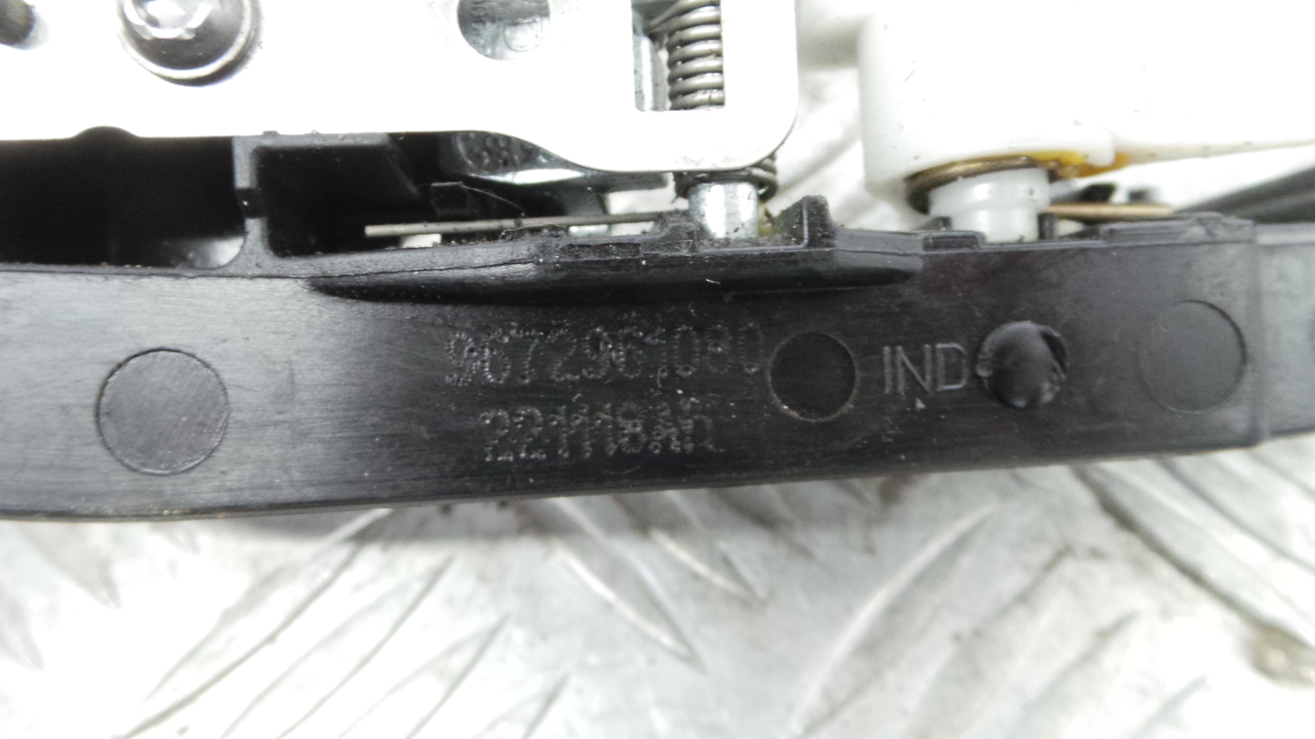 Puxador Exterior Trás Direita 9672961080 - PEUGEOT 208 I (CA_, CC_)-36754427