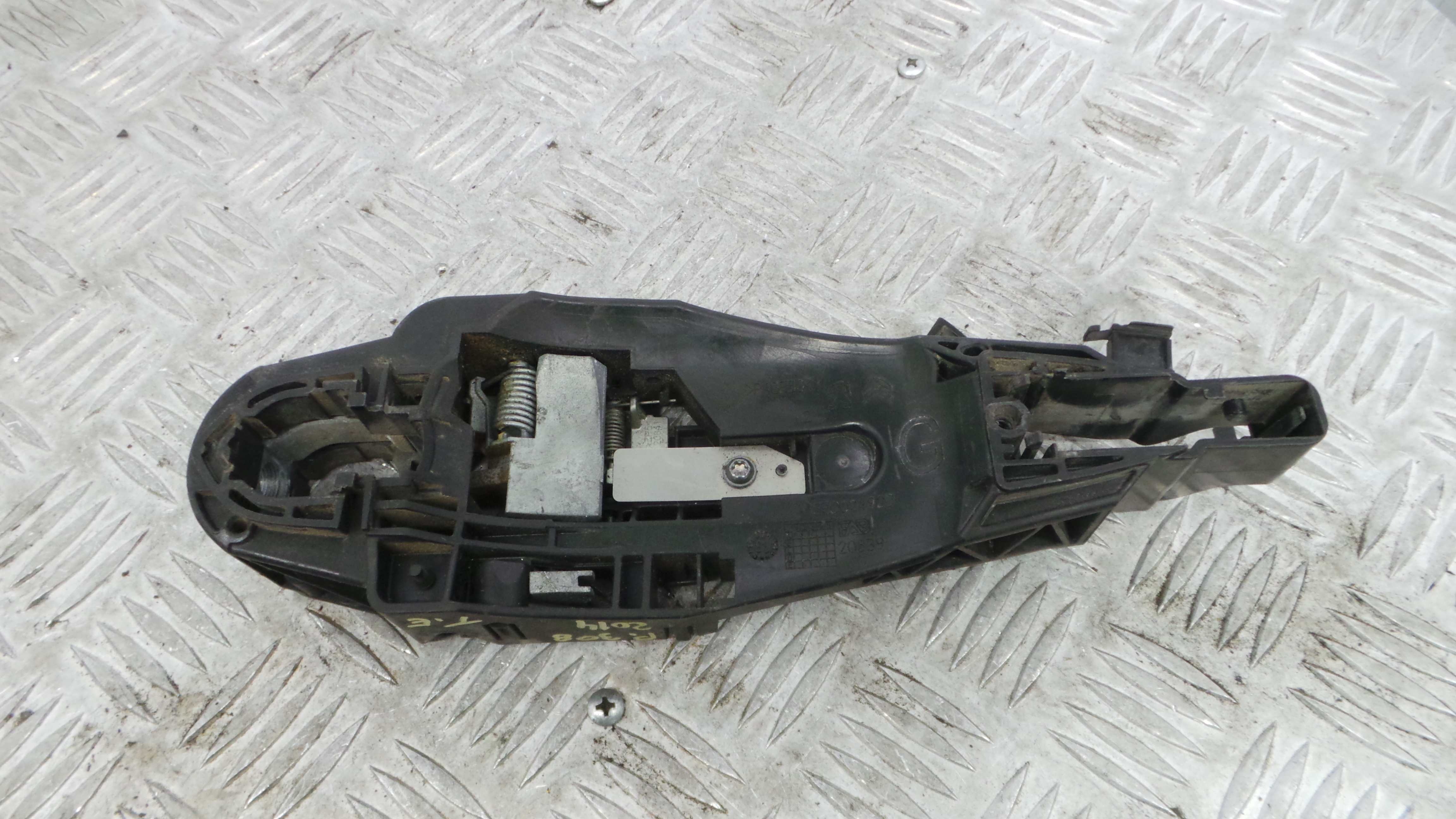 Puxador Exterior Trás esquerdo 9802977380 - PEUGEOT 308 II (LB_, LP_, LW_, LH_, L3_)-36754430