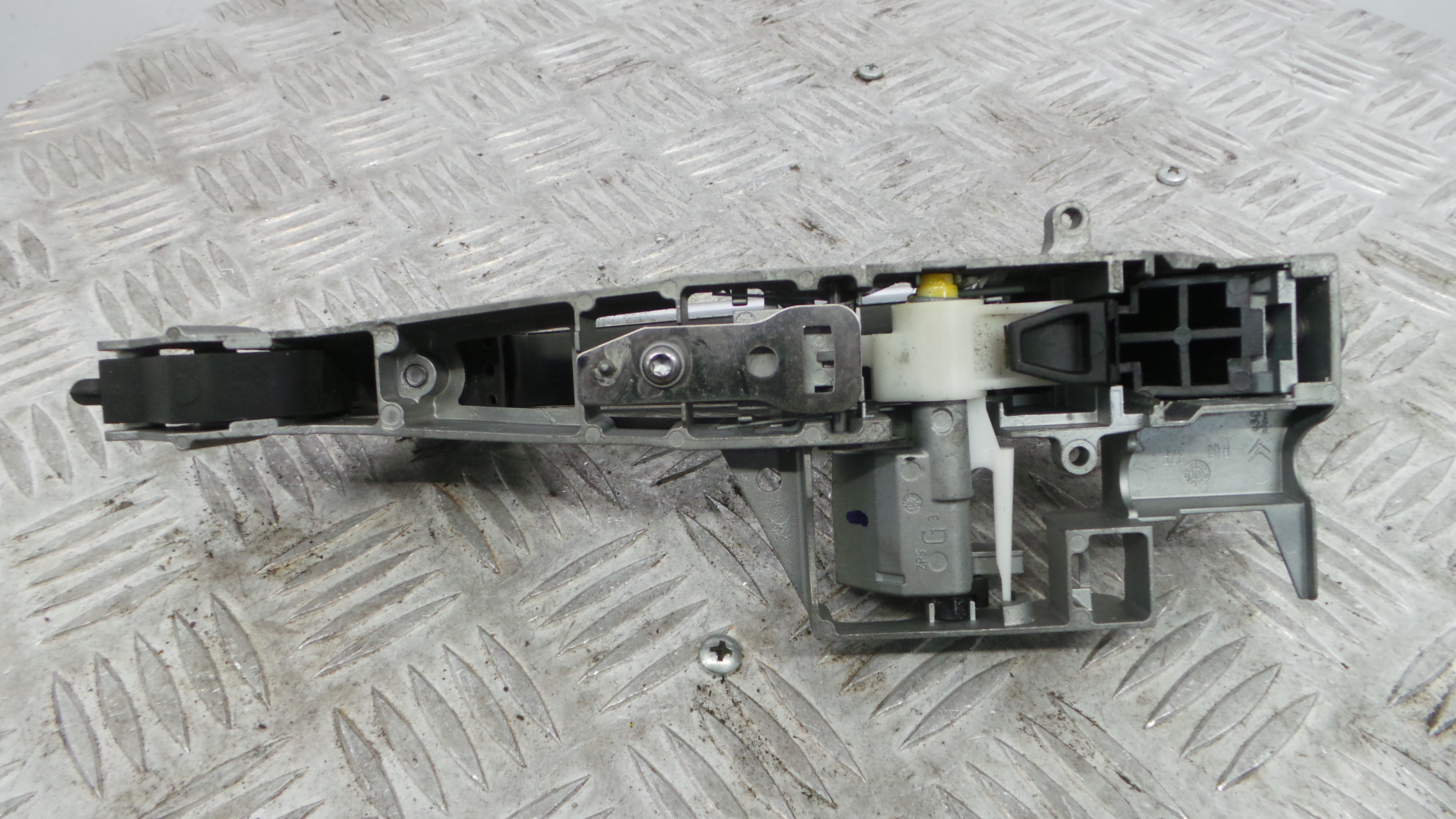 Puxador Exterior Trás esquerdo 9684560080 - CITROËN C3 II (SC_)-36754546