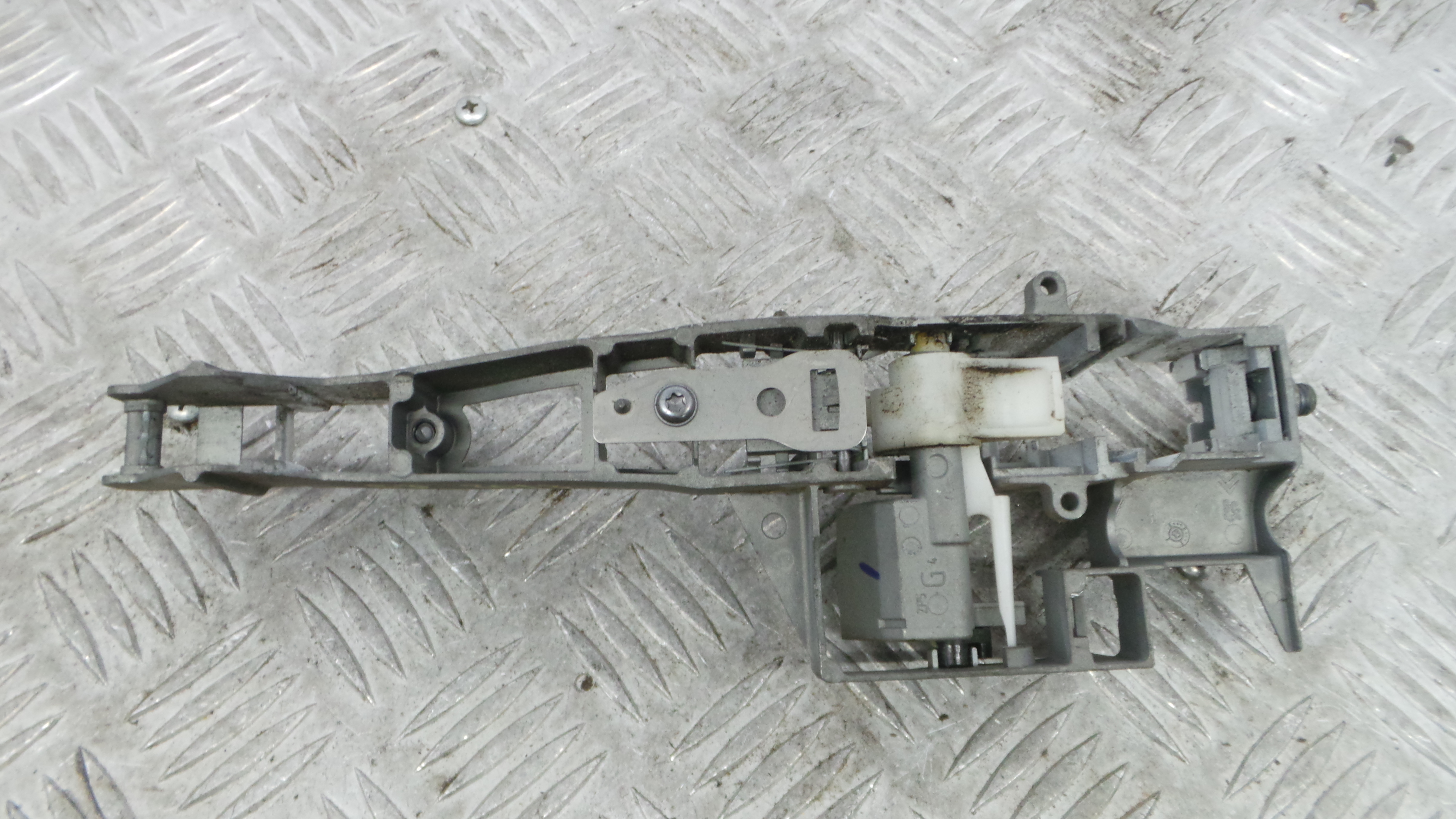 Puxador Exterior Trás esquerdo 9684560080 - CITROËN C3 II (SC_)-36754612