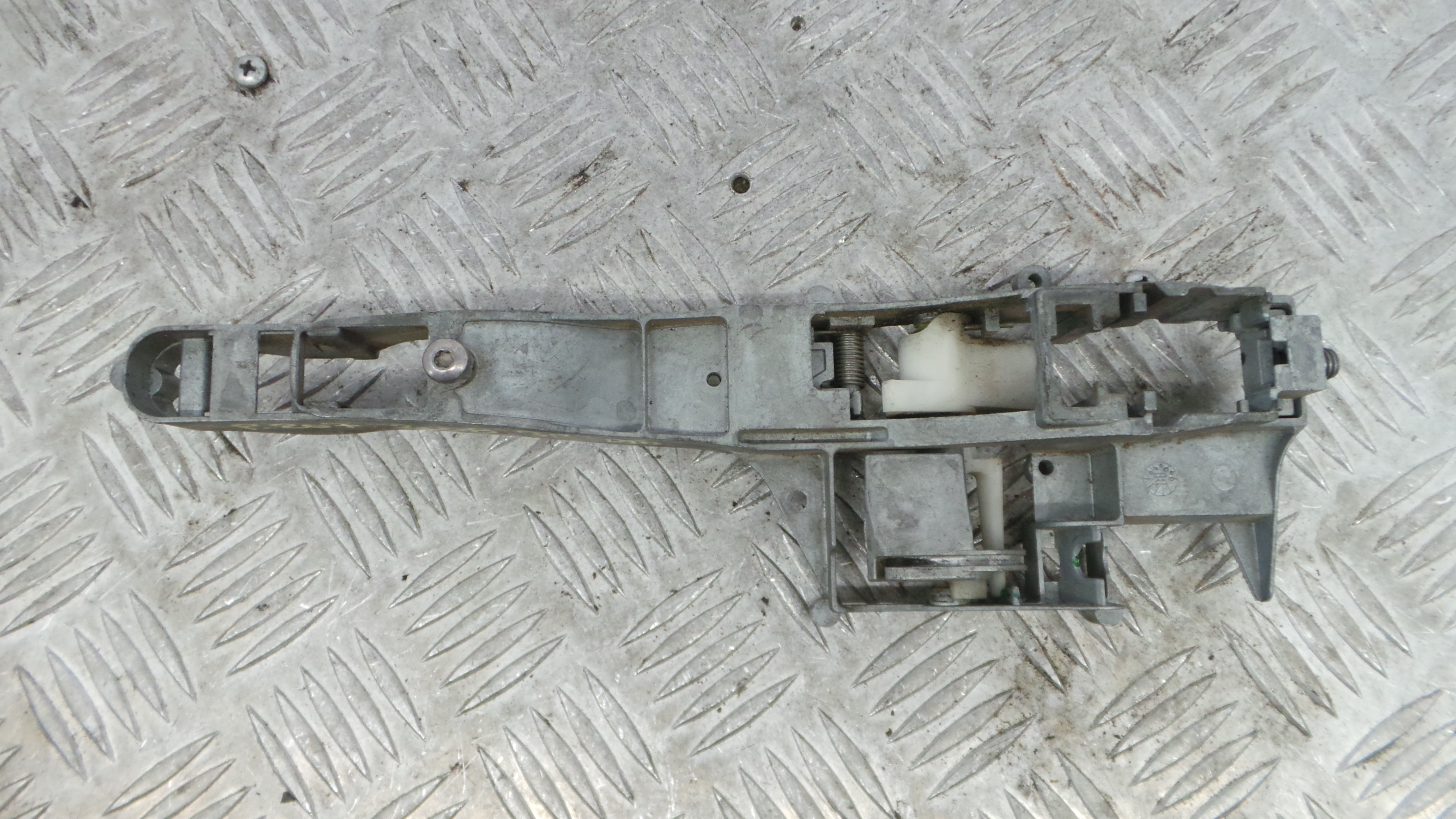 Puxador Exterior Frente Direita  9680168580 - PEUGEOT 207 (WA_, WC_), 207/207+ (WA_, WC_)-36754618