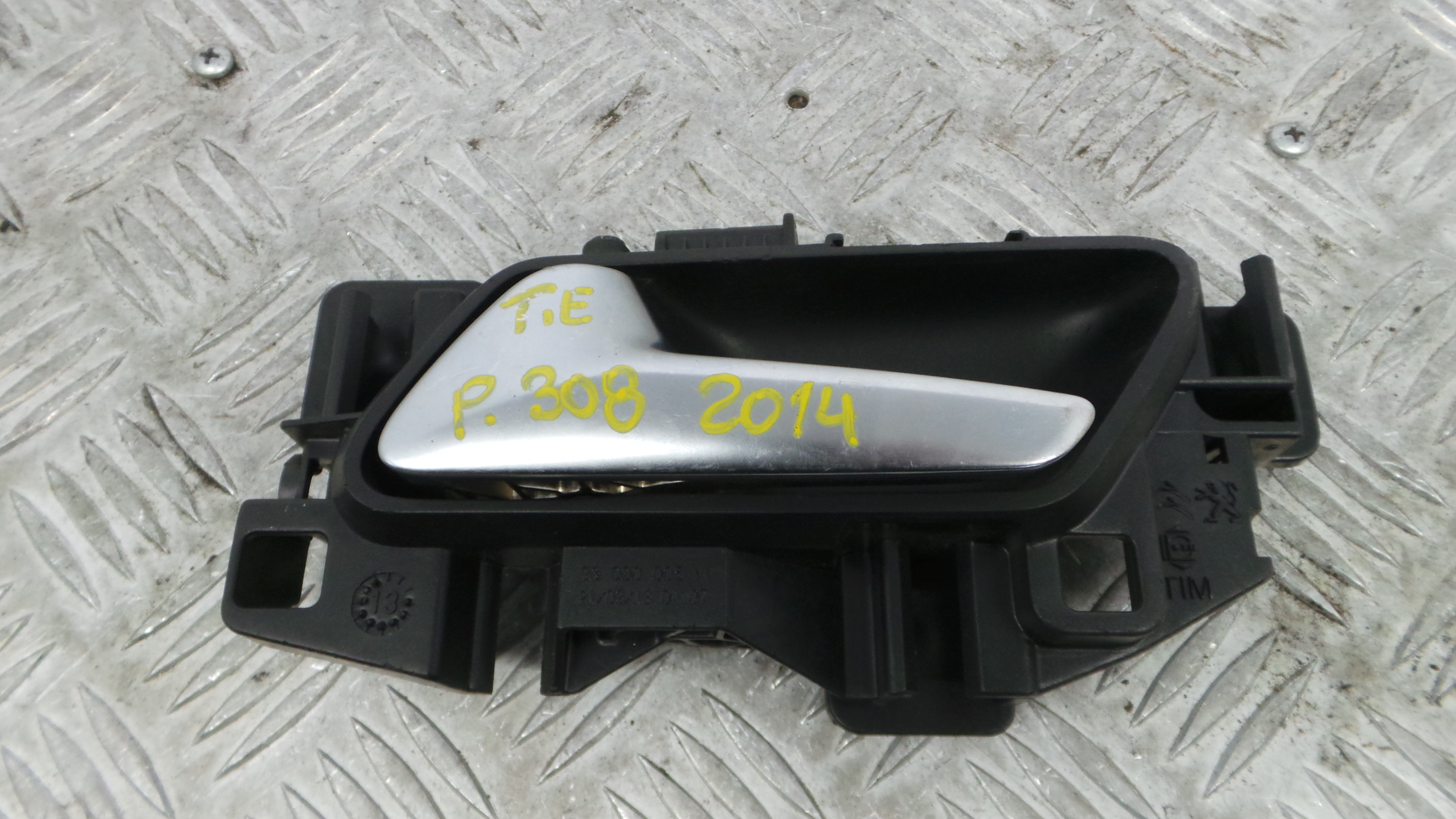 Puxador Interior Traseiro Esquerdo  98000005VV - PEUGEOT 308 II (LB_, LP_, LW_, LH_, L3_)-36754645