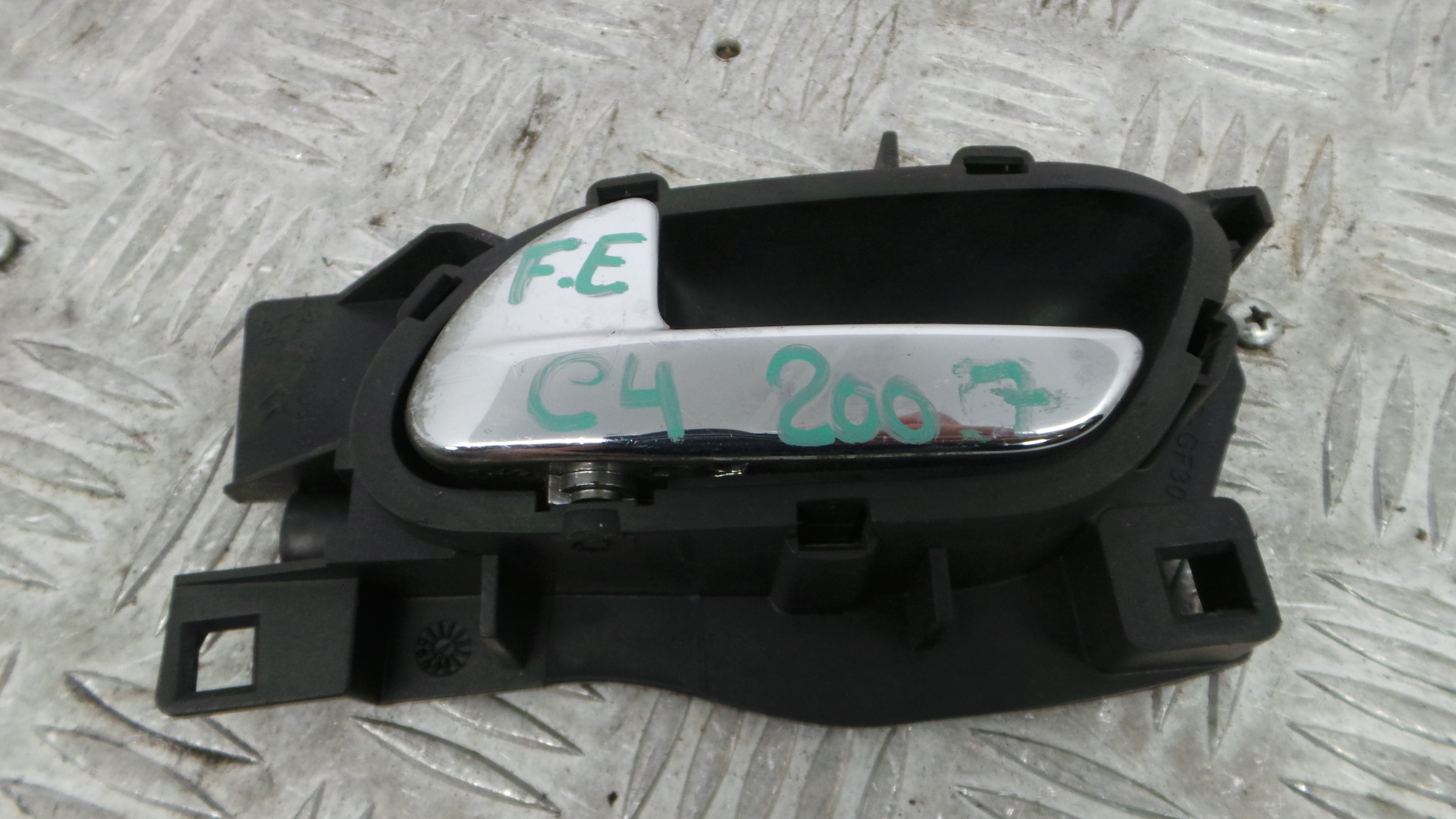 Puxador Interior Frente Esquerdo 96435311VD - CITROËN C4 I (LC_)-36754660 Puxador Interior Frente Esquerdo 96435311VD - CITROËN C4 I (LC_)-36754660