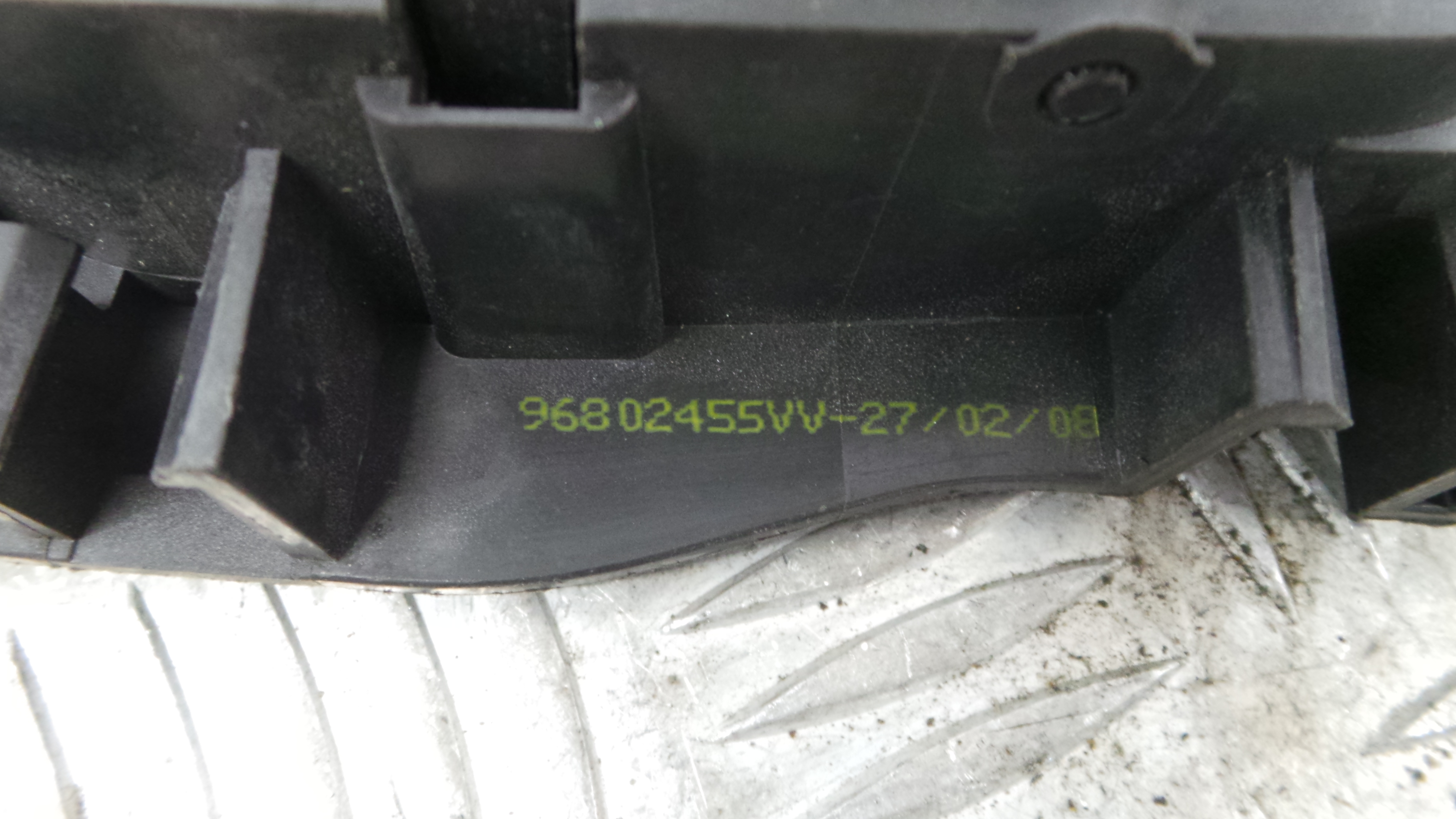 Puxador Interior Frente Direita 96802455VV - PEUGEOT 207 (WA_, WC_), 207/207+ (WA_, WC_)-36754715