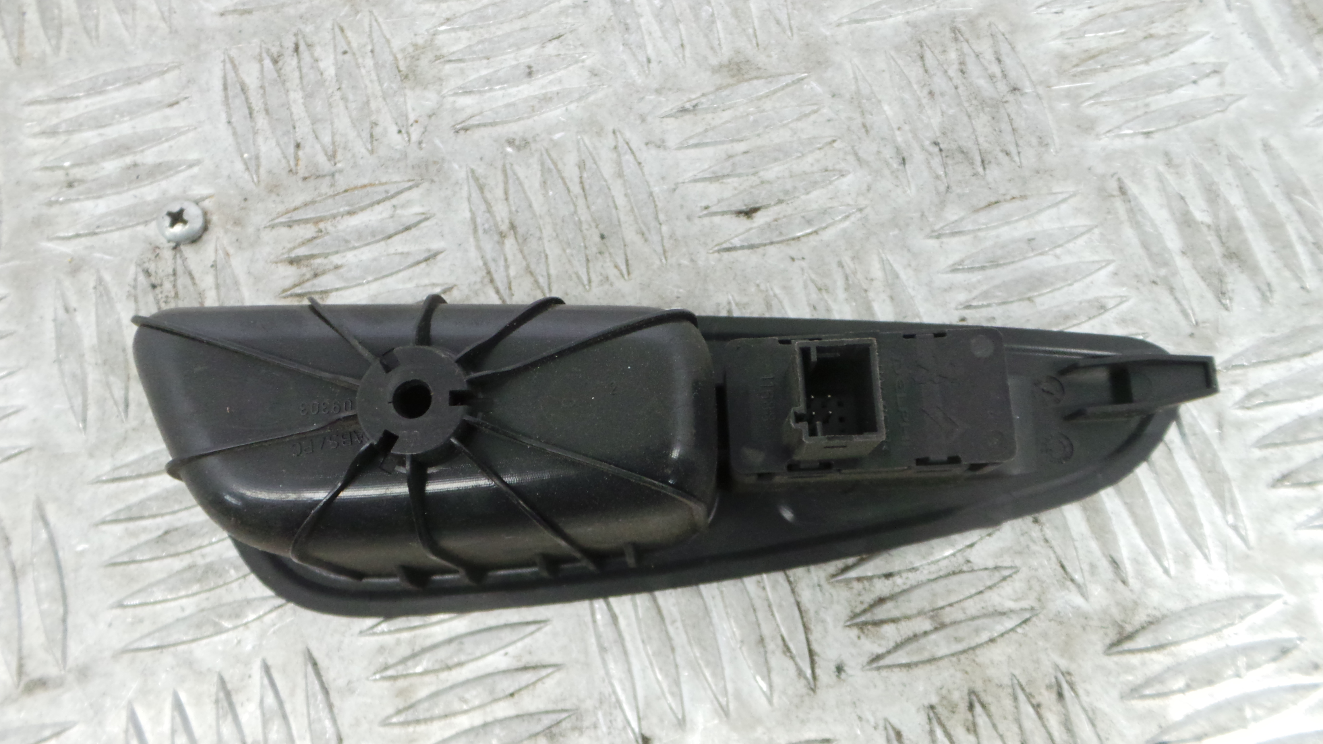 Interruptor / Comando Elevador Vidro Trás Dto 96573850XT - PEUGEOT 308 SW I (4E_, 4H_)-36755141