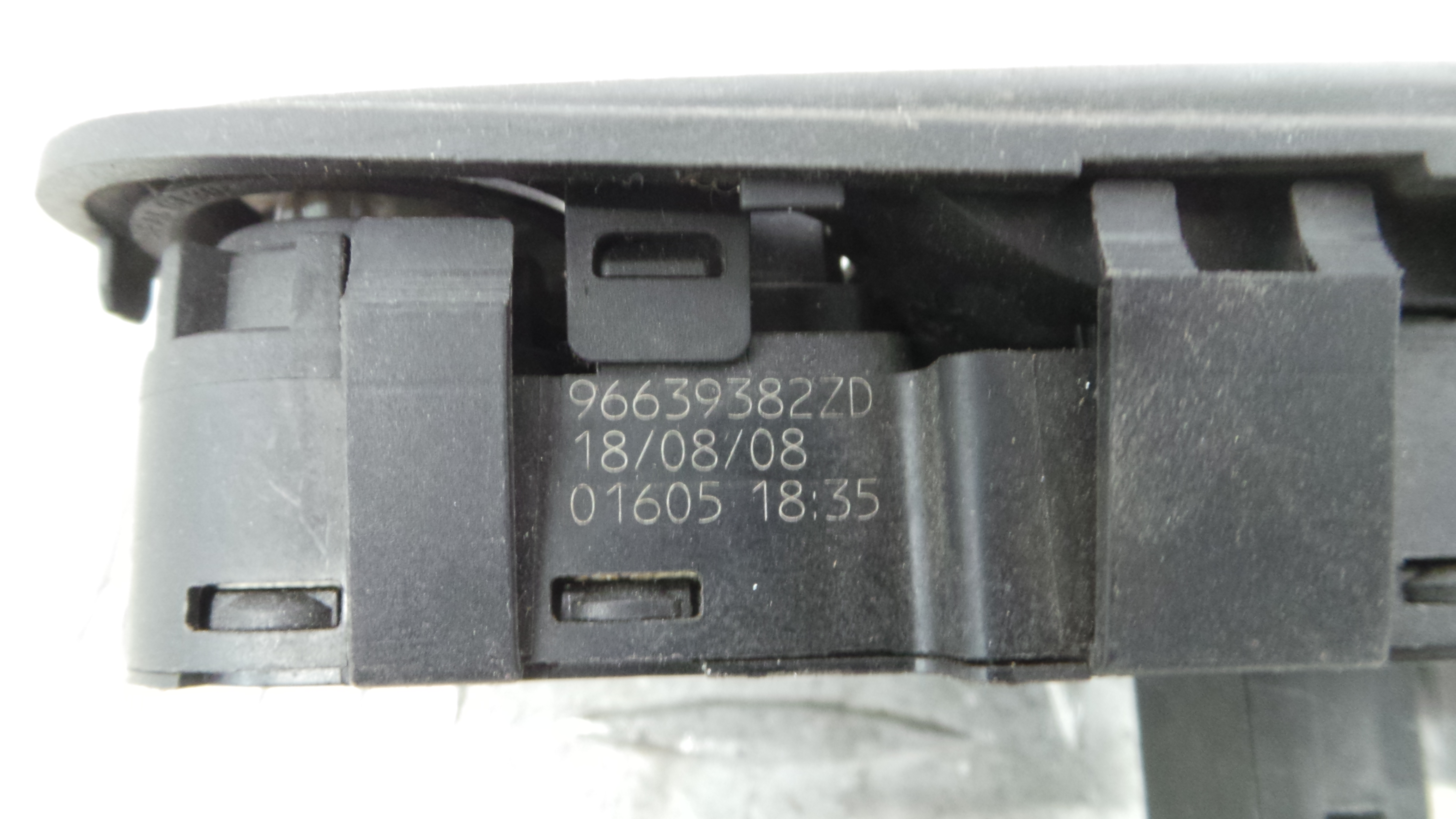 Interruptor / Comando Elevador Vidro Frente Esq  96639382ZD - CITROËN C4 PICASSO I Veículo multius-36755160