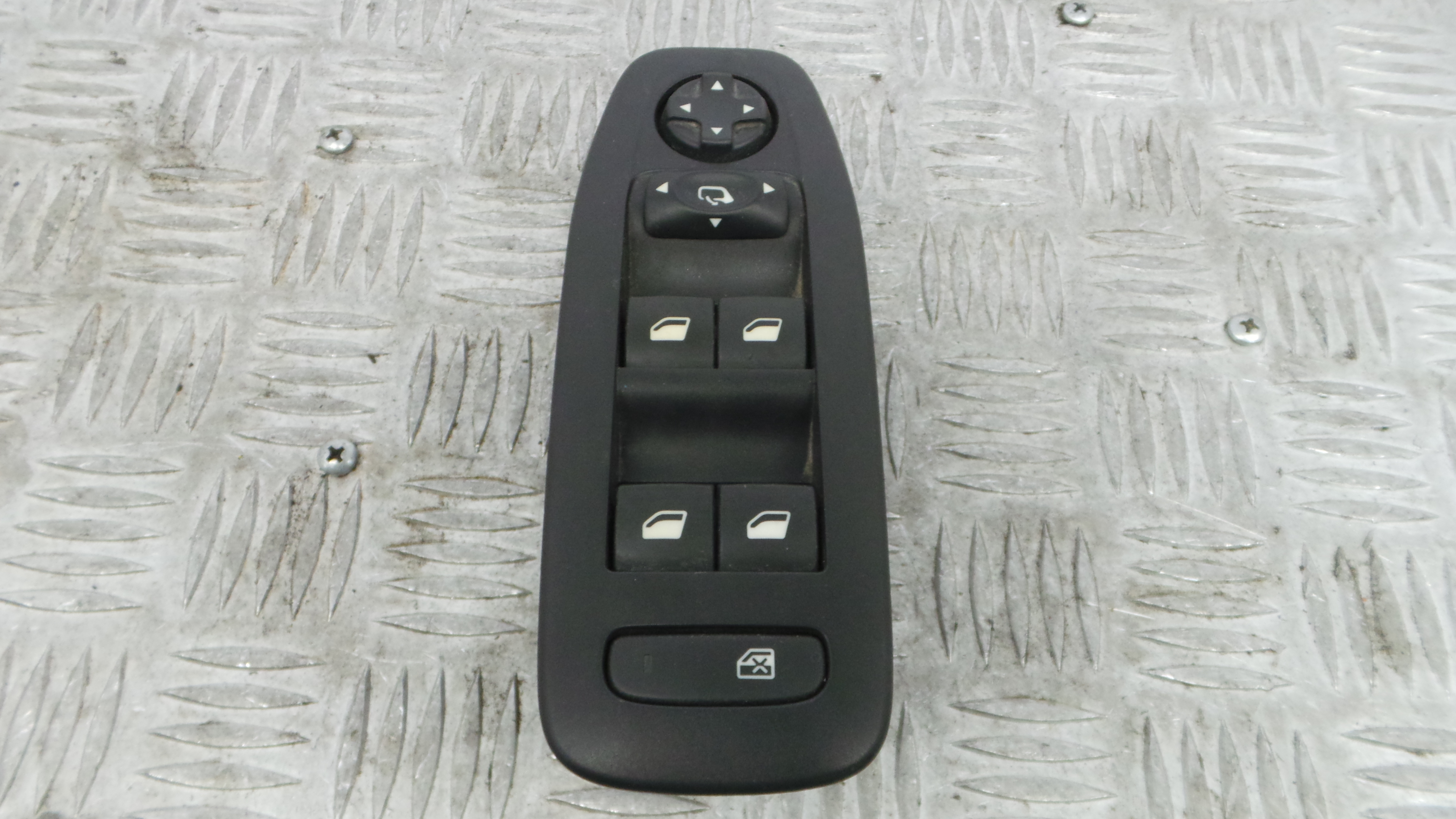 Interruptor / Comando Elevador Vidro Frente Esq 98242539ZD - PEUGEOT 2008 I (CU_)-36755167 Interruptor / Comando Elevador Vidro Frente Esq 98242539ZD - PEUGEOT 2008 I (CU_)-36755167