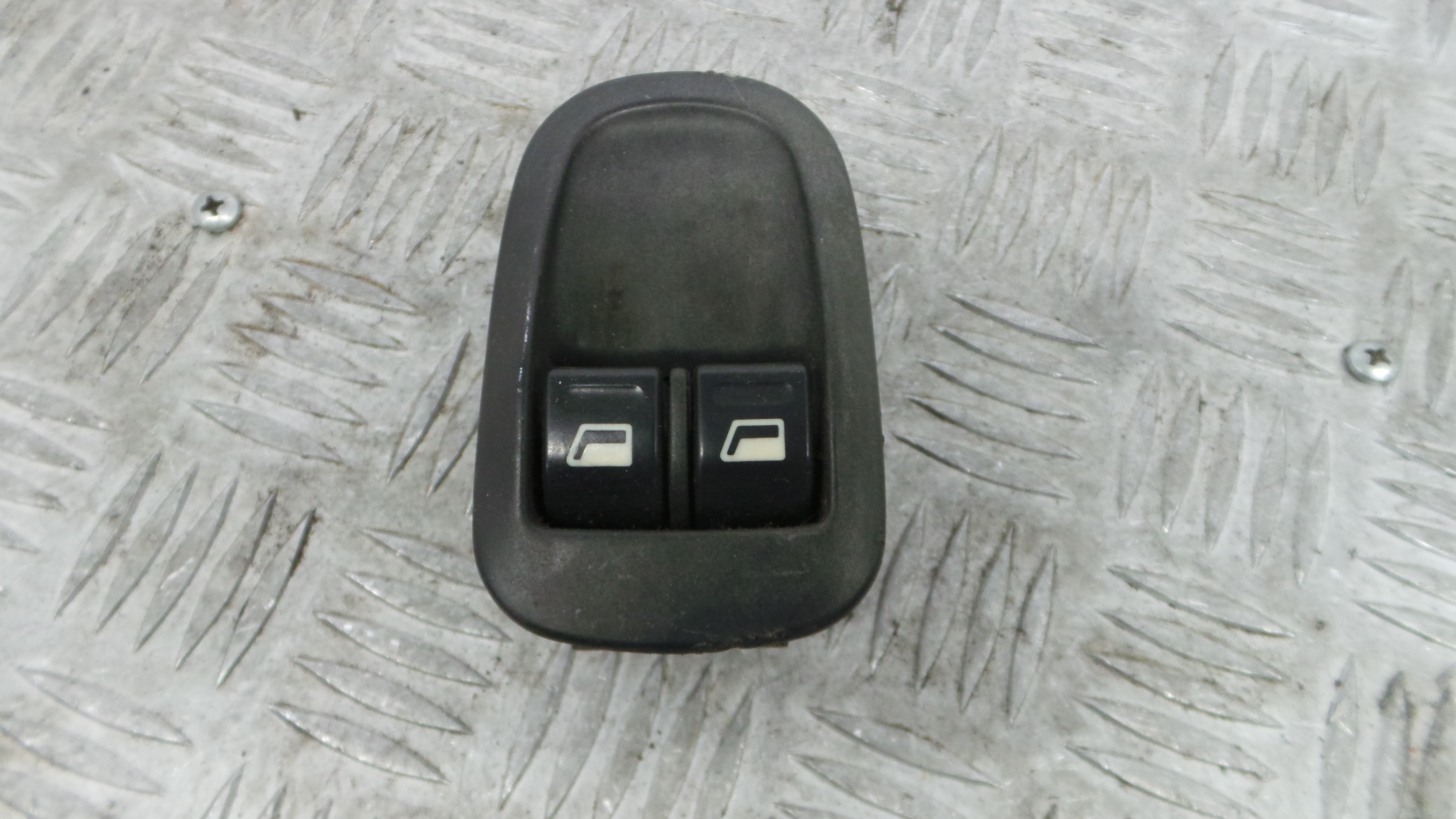 Interruptor / Comando Elevador Vidro Frente Esq  6552WQ - PEUGEOT 206 Hatchback (2A/C)-36755173