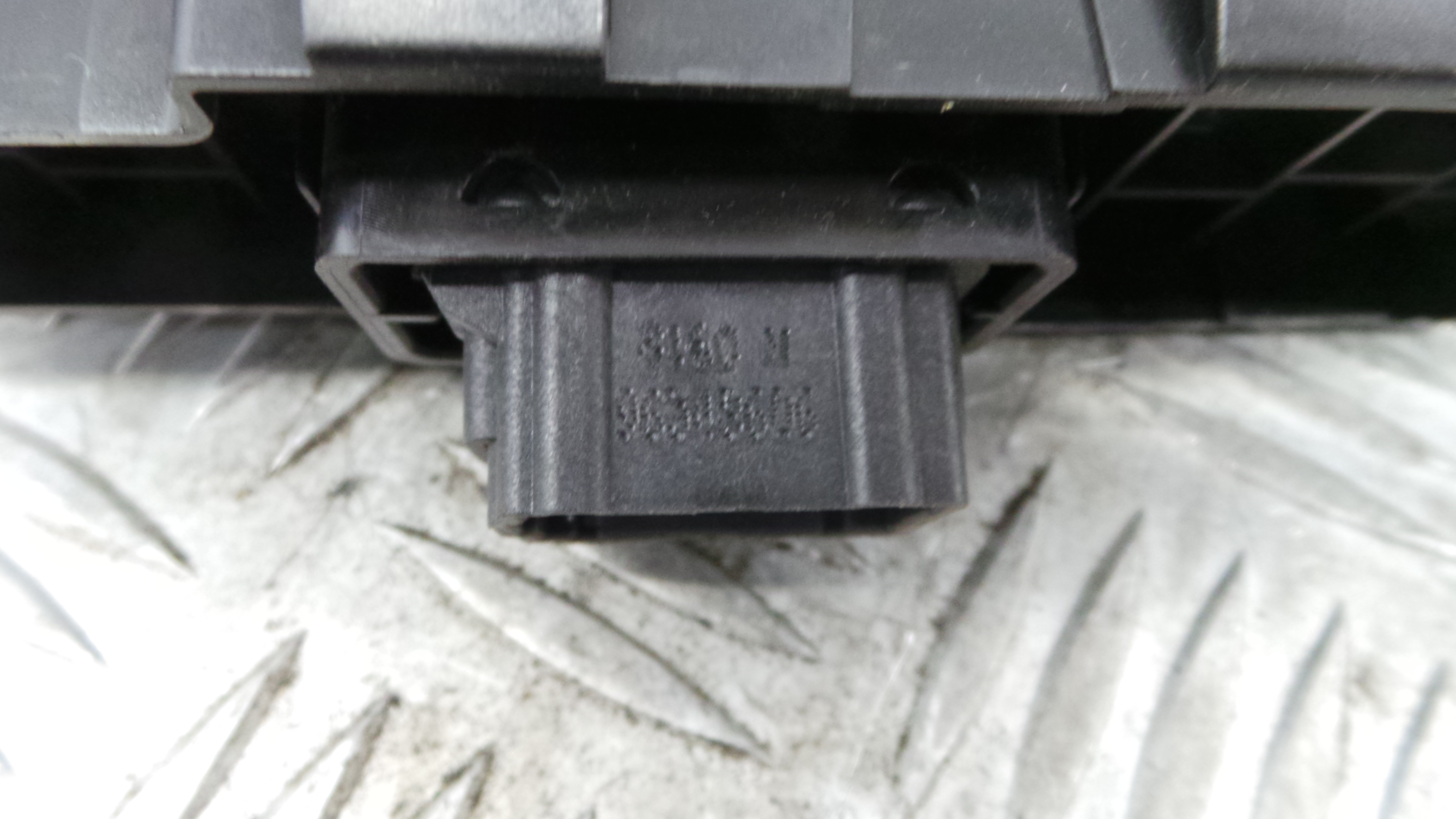 Interruptor / Comando Elevador Vidro Frente Dto  96348606 - PEUGEOT 207 (WA_, WC_), 207/207+ (WA_, W-36755306