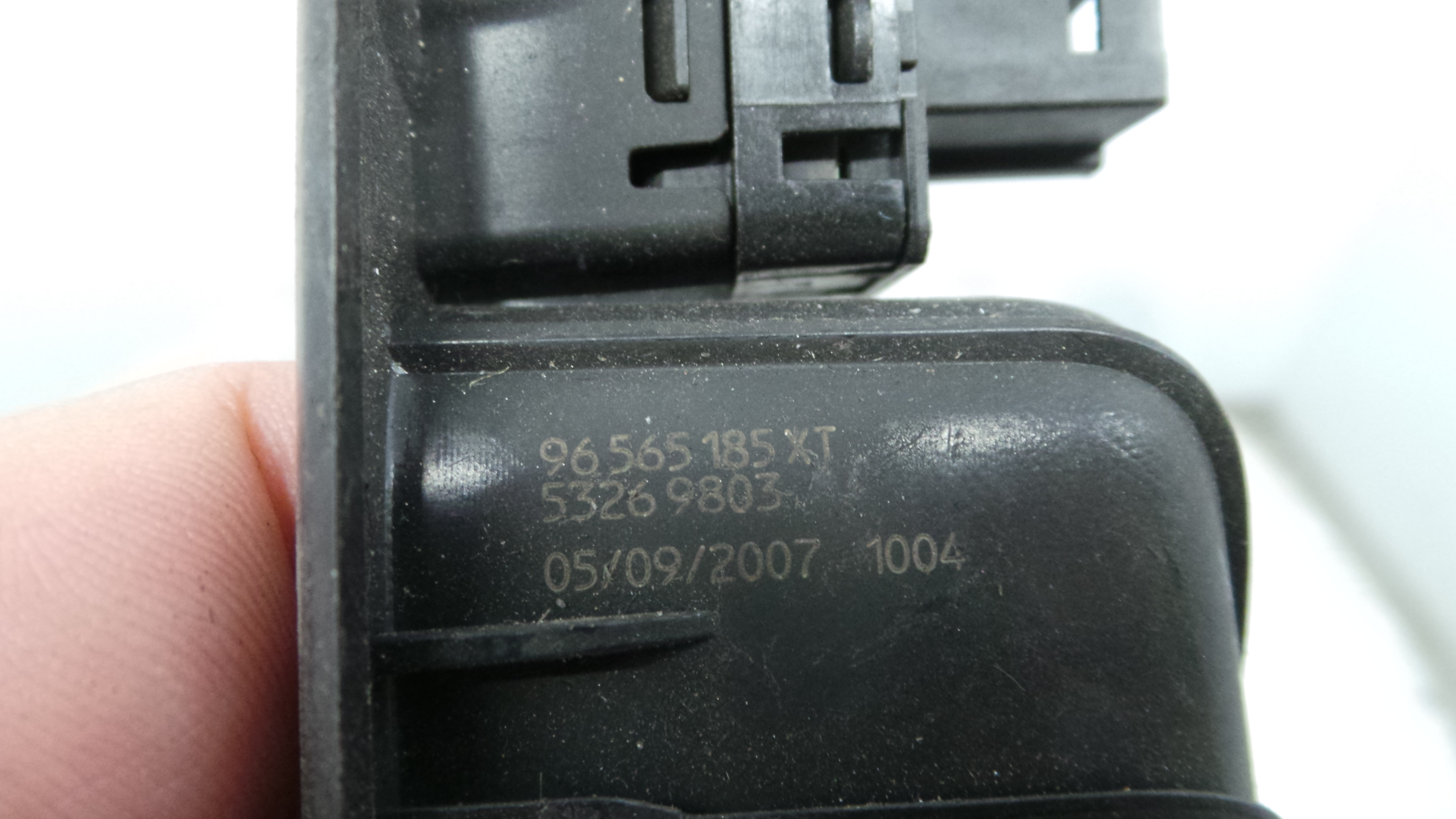 Interruptor / Comando Elevador Vidro Trás Esq 96565185XT - PEUGEOT 308 I (4A_, 4C_)-36755467