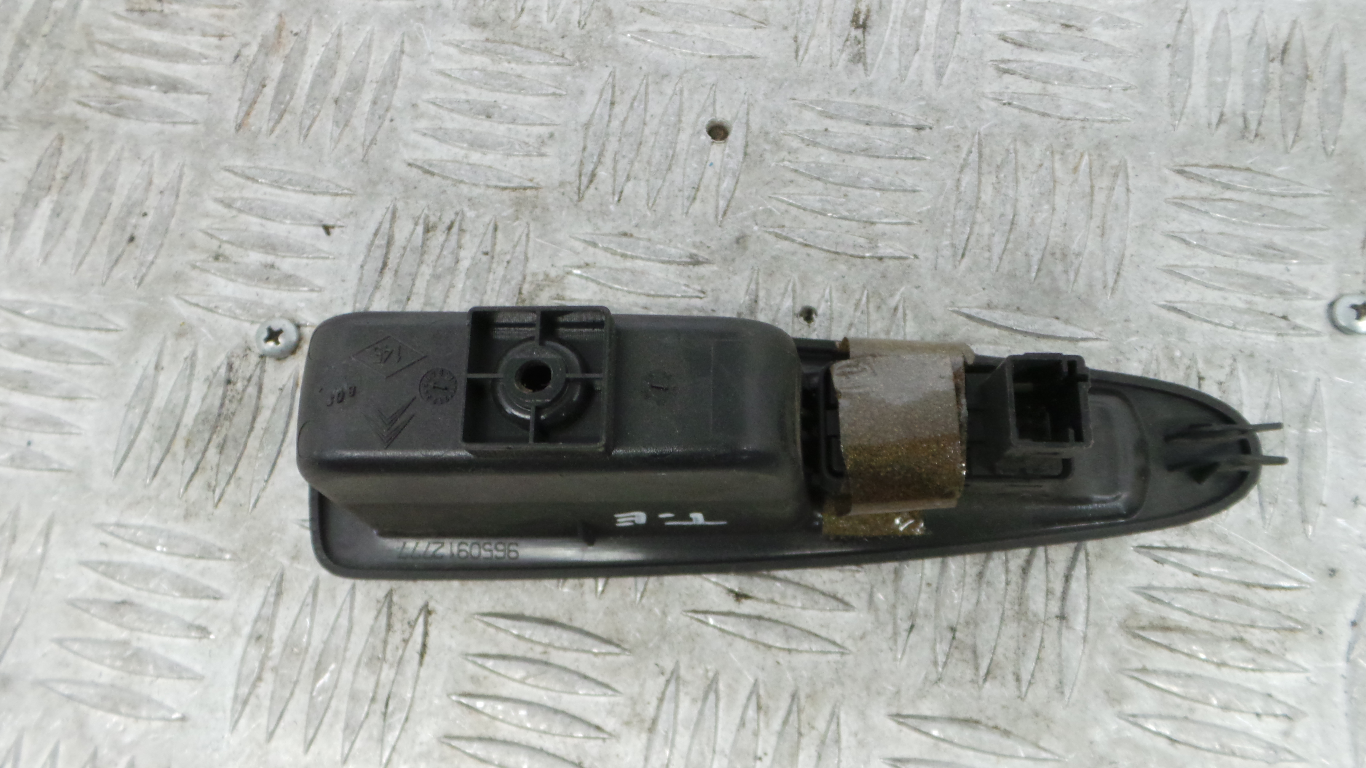 Interruptor / Comando Elevador Vidro Trás Esq 9650912777 - CITROËN C4 I (LC_)-36755538
