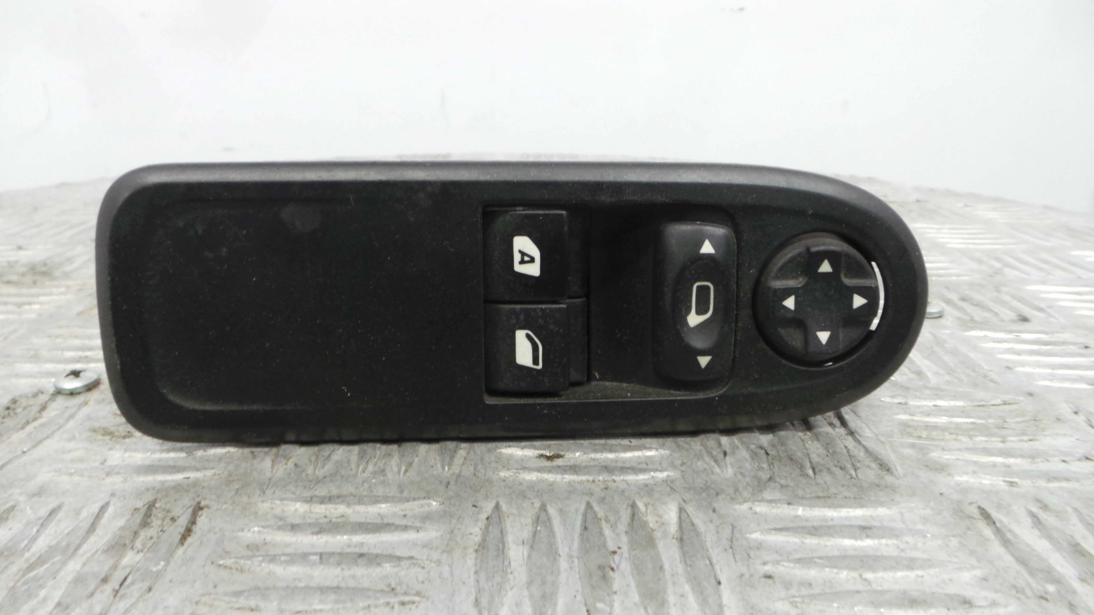 Interruptor / Comando Elevador Vidro Frente Esq  98012283XT - CITROËN C3 II (SC_)-36755830