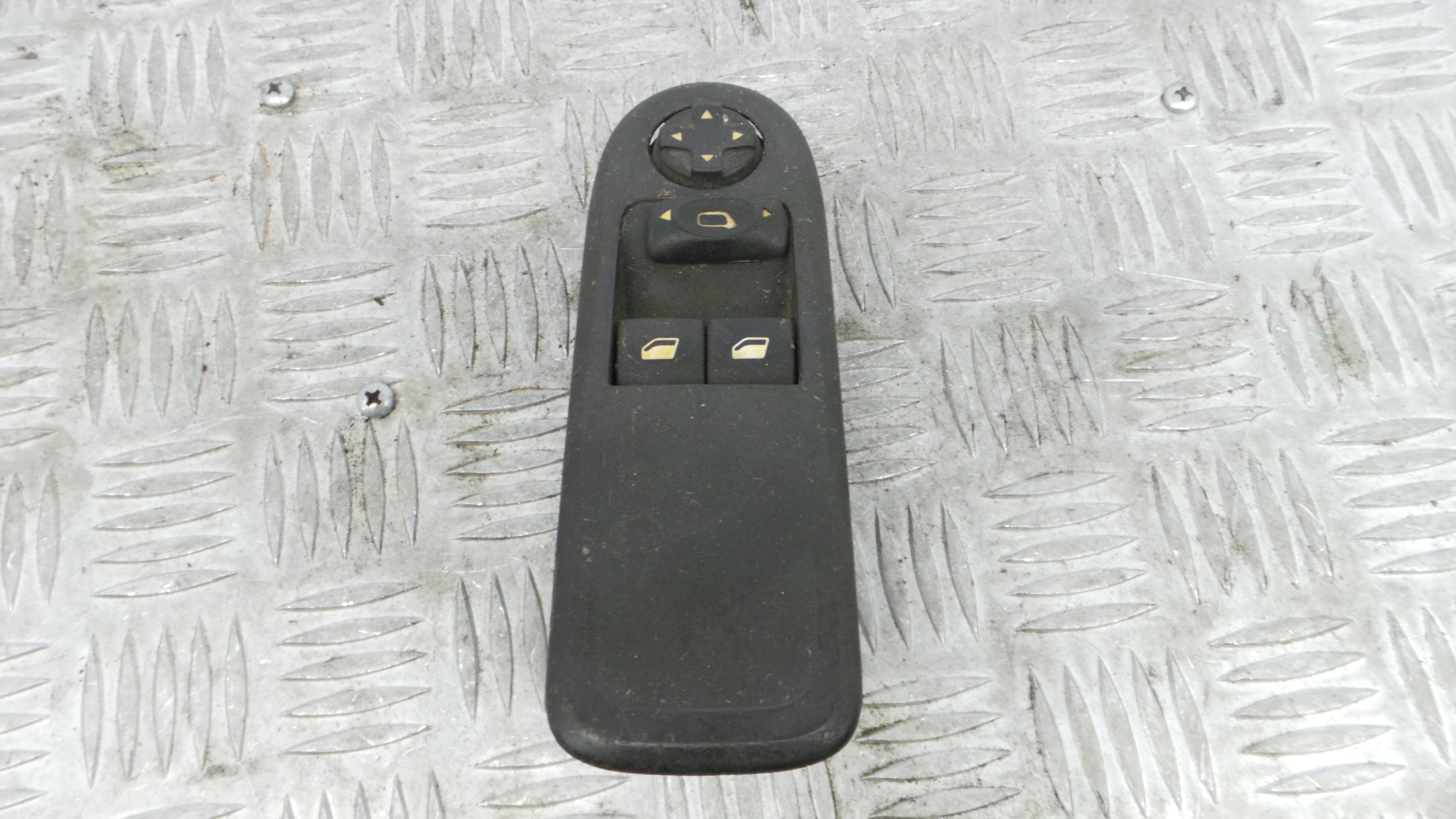 Interruptor / Comando Elevador Vidro Frente Esq  96565186XT - PEUGEOT 308 I (4A_, 4C_)-36755920