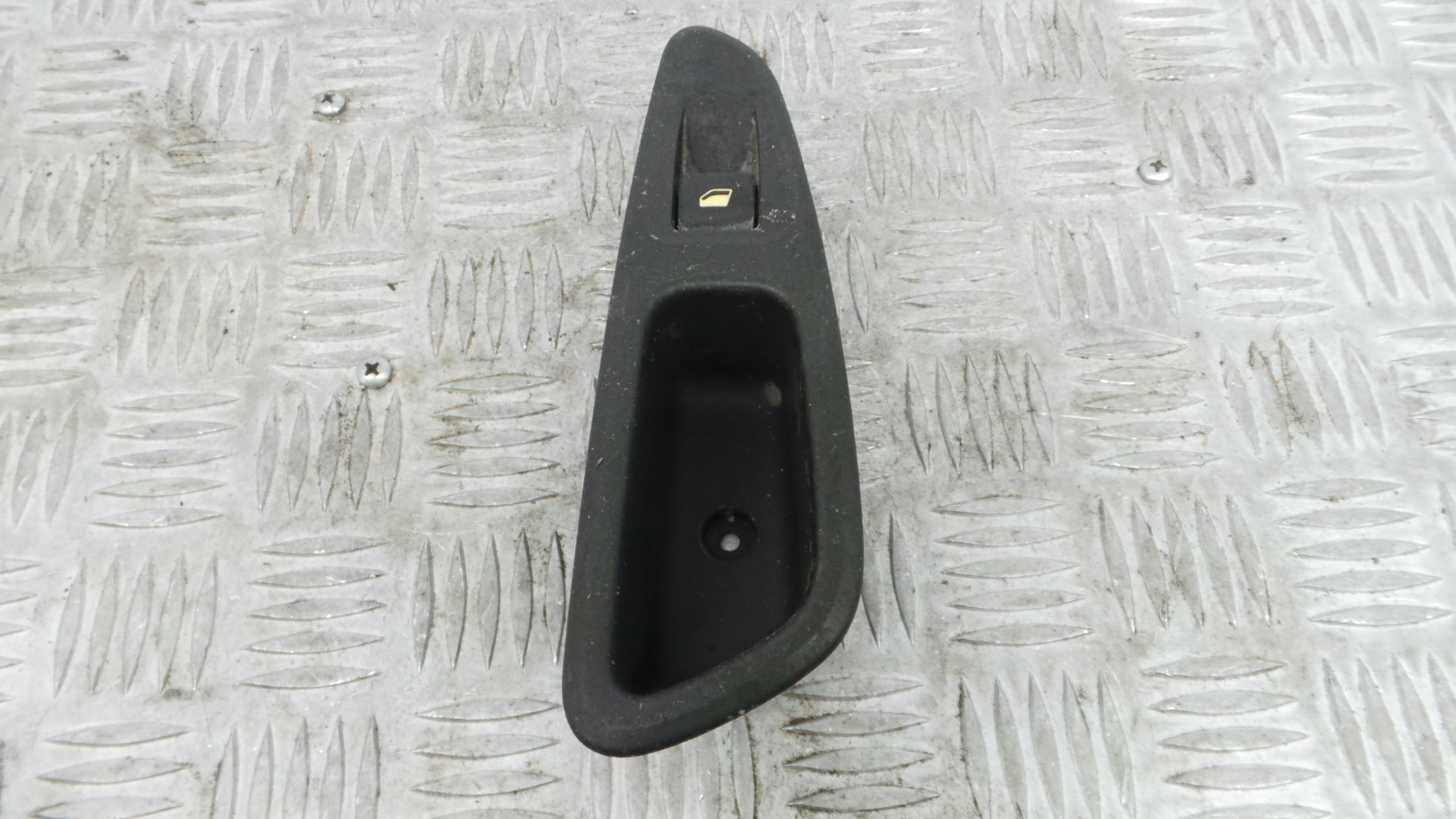 Interruptor / Comando Elevador Vidro Trás Esq 96565185XT - PEUGEOT 308 SW I (4E_, 4H_)-36755935