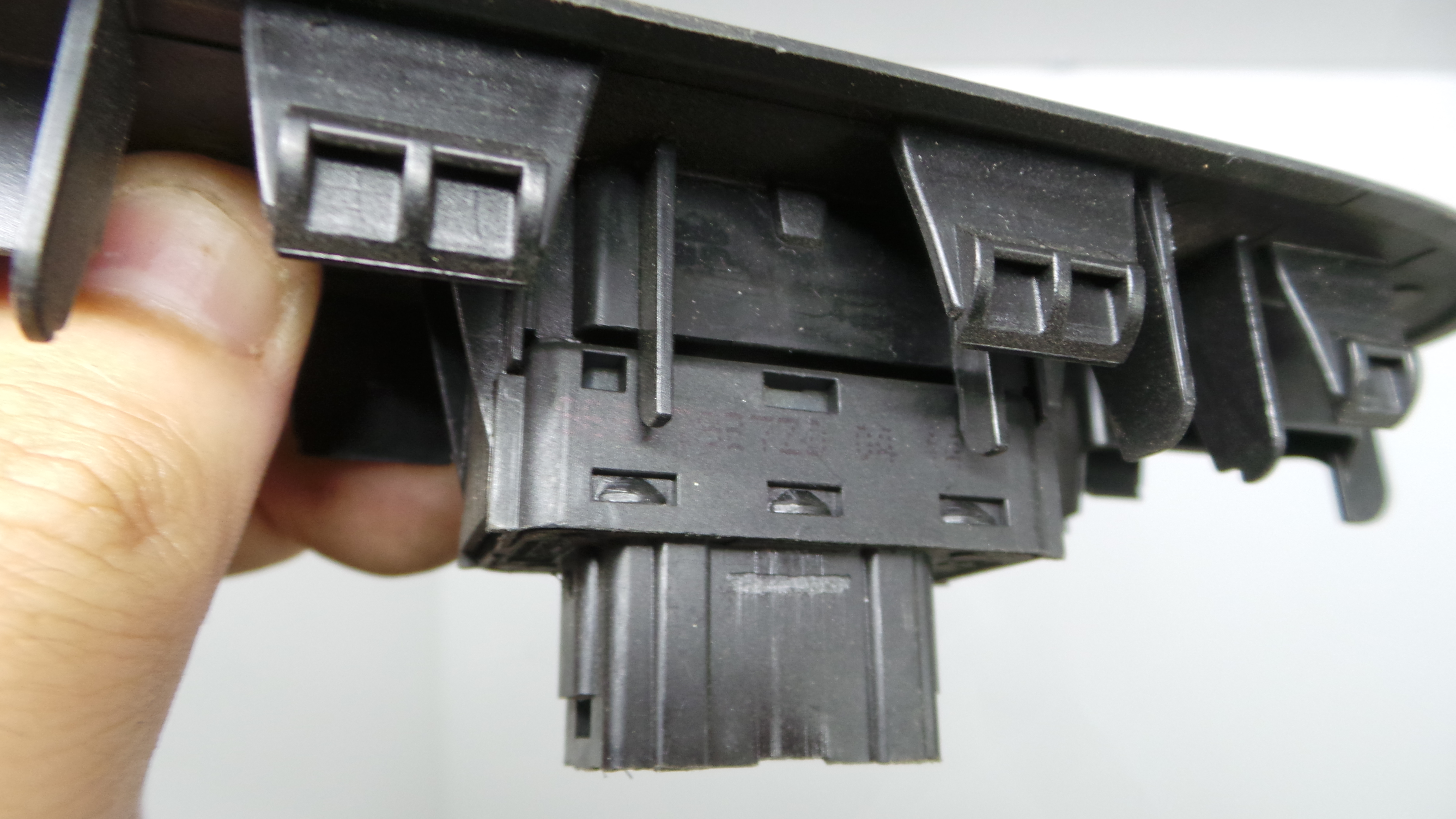 Interruptor / Comando Elevador Vidro Frente Dto 96637534XT - CITROËN C3 II (SC_)-36756363