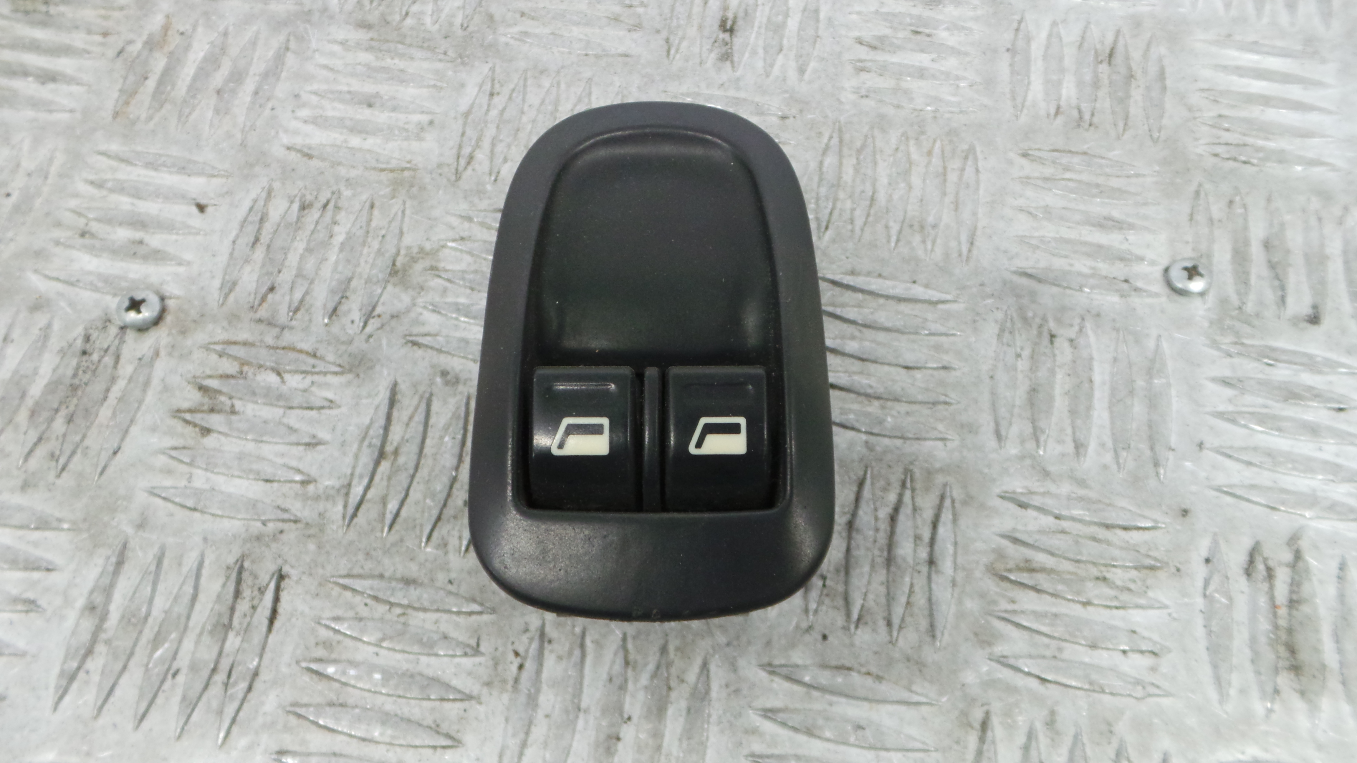 Interruptor / Comando Elevador Vidro Frente Esq  6552WQ - PEUGEOT 206 Hatchback (2A/C)-36756537