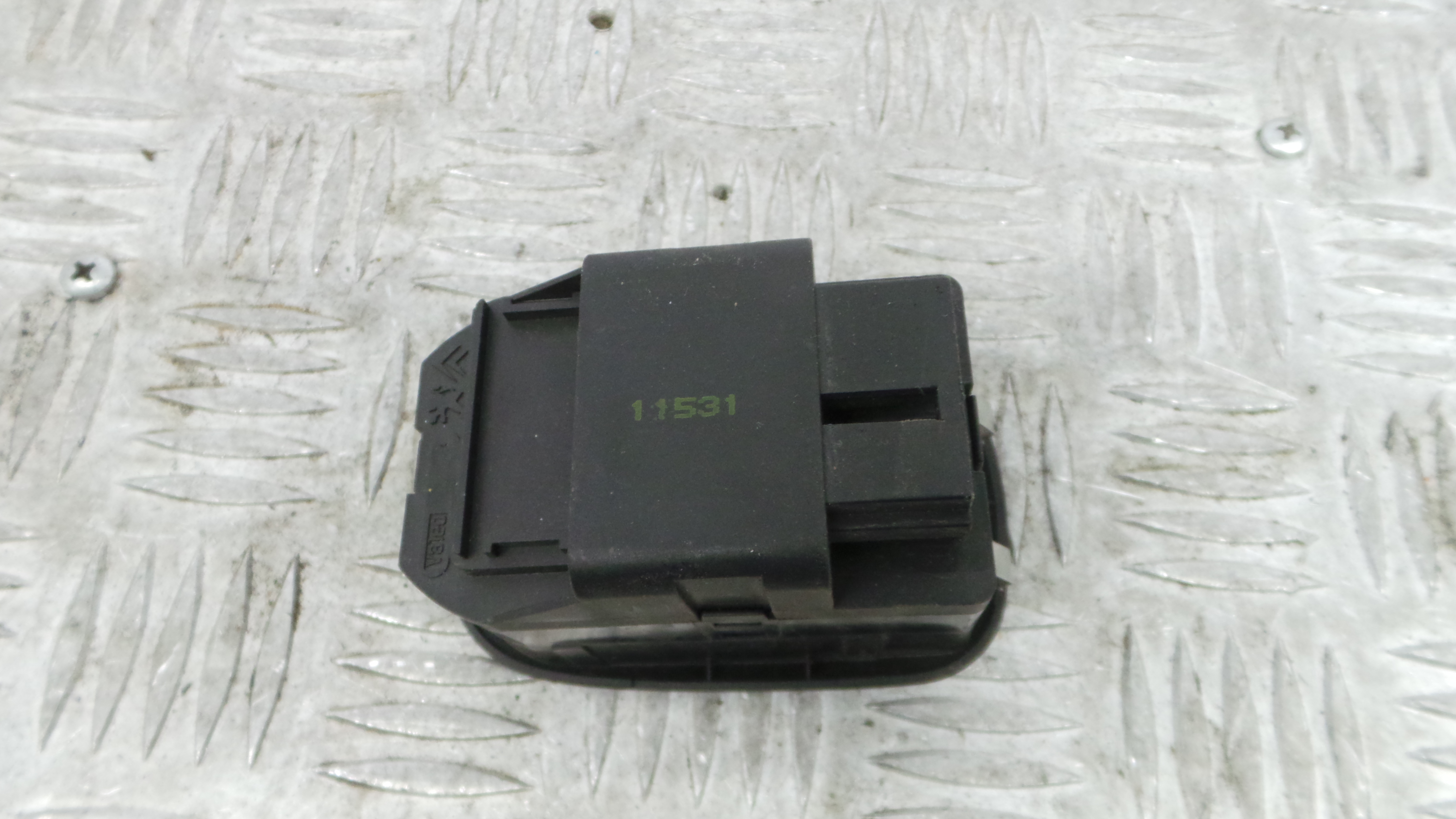 Interruptor / Comando Elevador Vidro Frente Esq 6552WQ - PEUGEOT 206 Hatchback (2A/C)-36756539