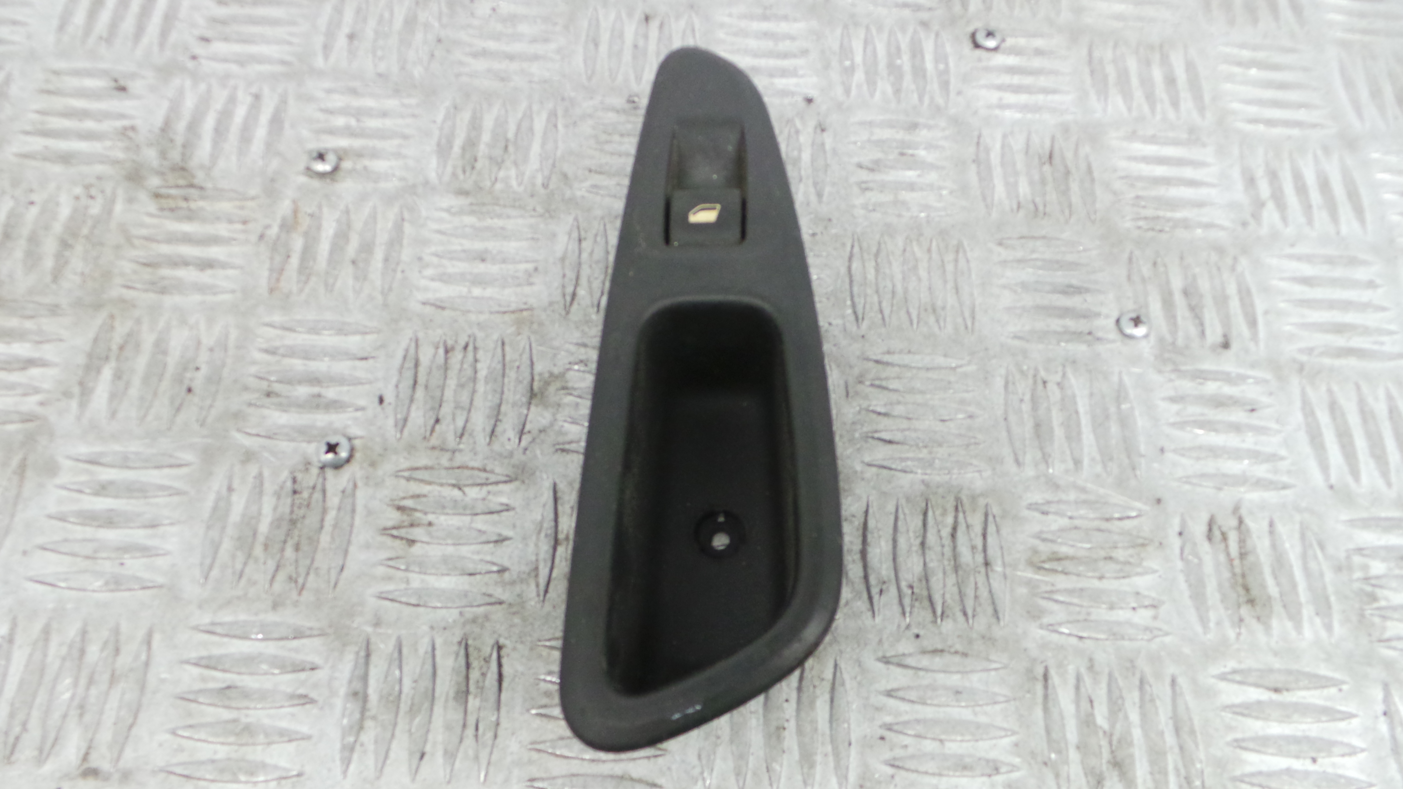 Interruptor / Comando Elevador Vidro Trás Esq 96565185XT - PEUGEOT 308 I (4A_, 4C_)-36756567