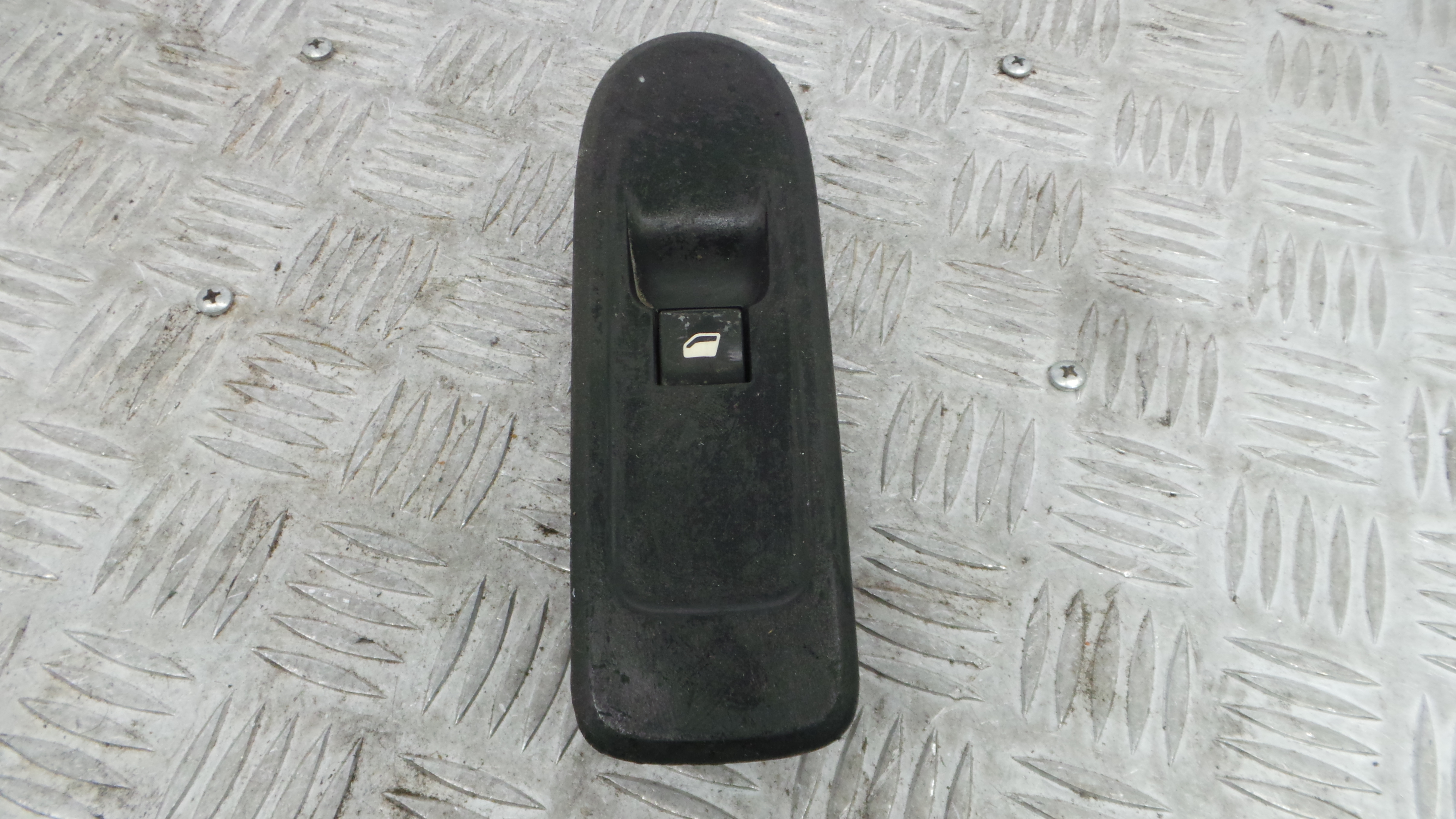 Interruptor / Comando Elevador Vidro Frente Dto 96637533XT - CITROËN C3 II (SC_)-36756767 Interruptor / Comando Elevador Vidro Frente Dto 96637533XT - CITROËN C3 II (SC_)-36756767