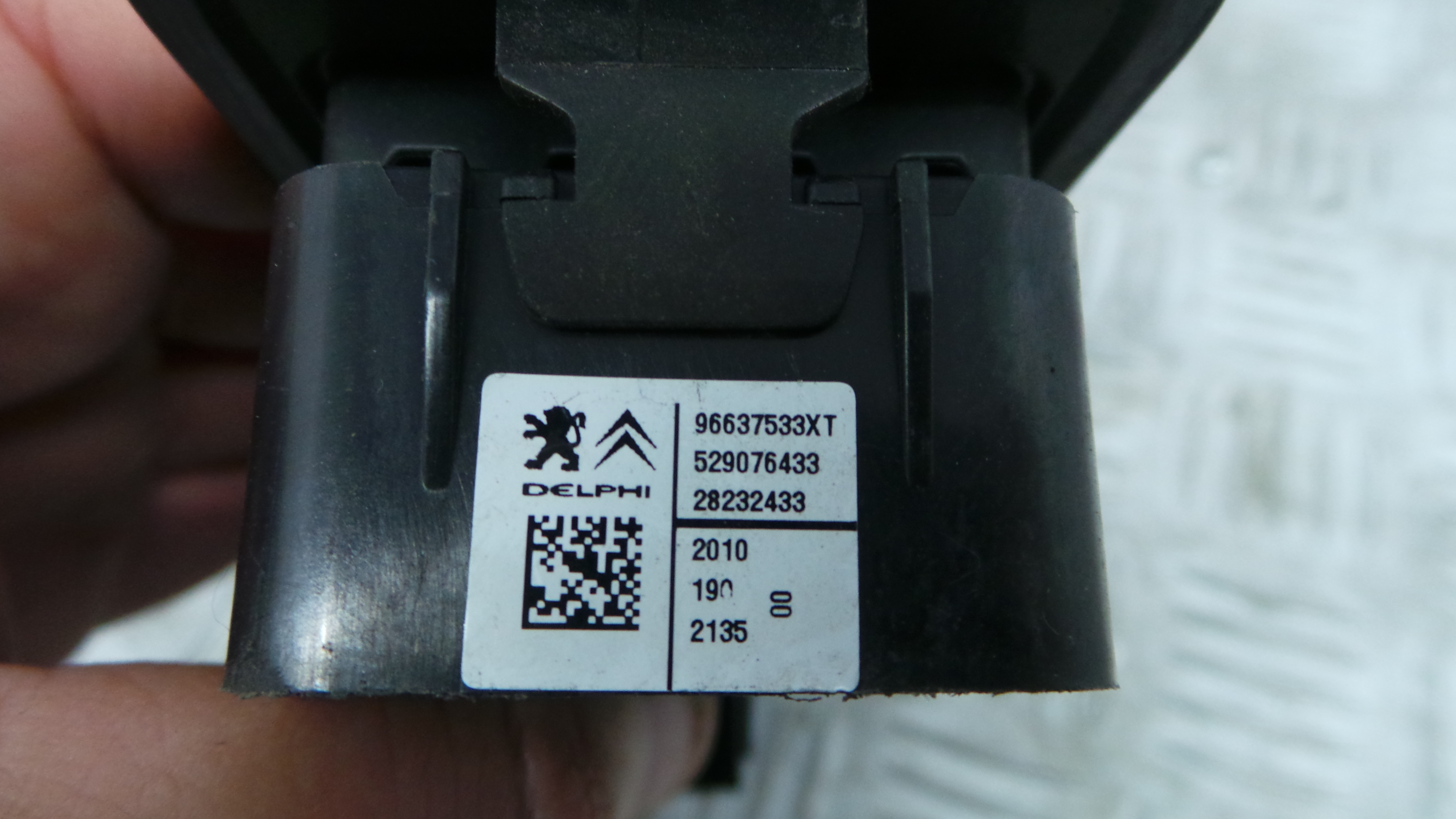 Interruptor / Comando Elevador Vidro Frente Dto  96637533XT - CITROËN C3 II (SC_)-36756773